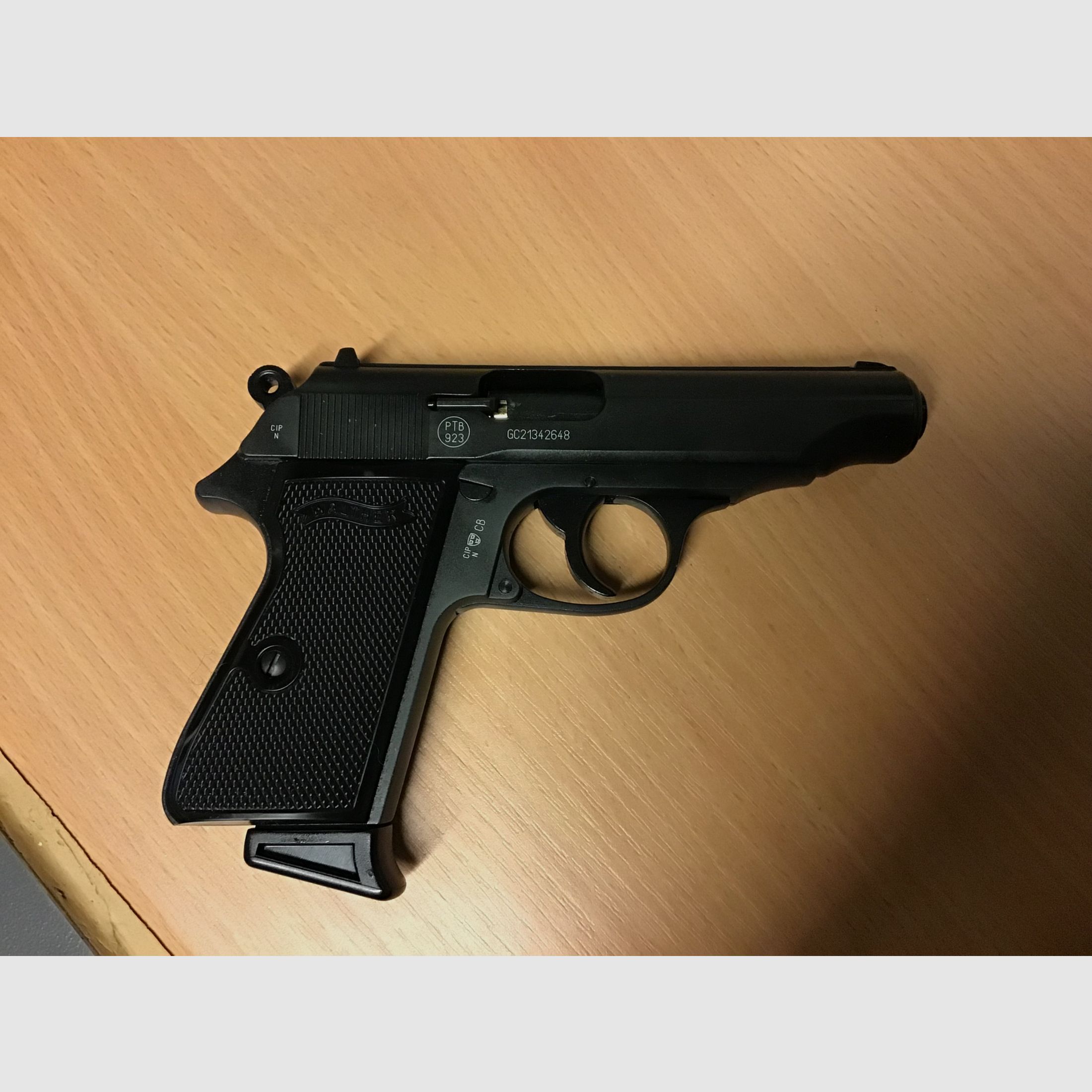 Walther PP 9 mm P.A.K. inkl.Munition, Bild 4 von 5