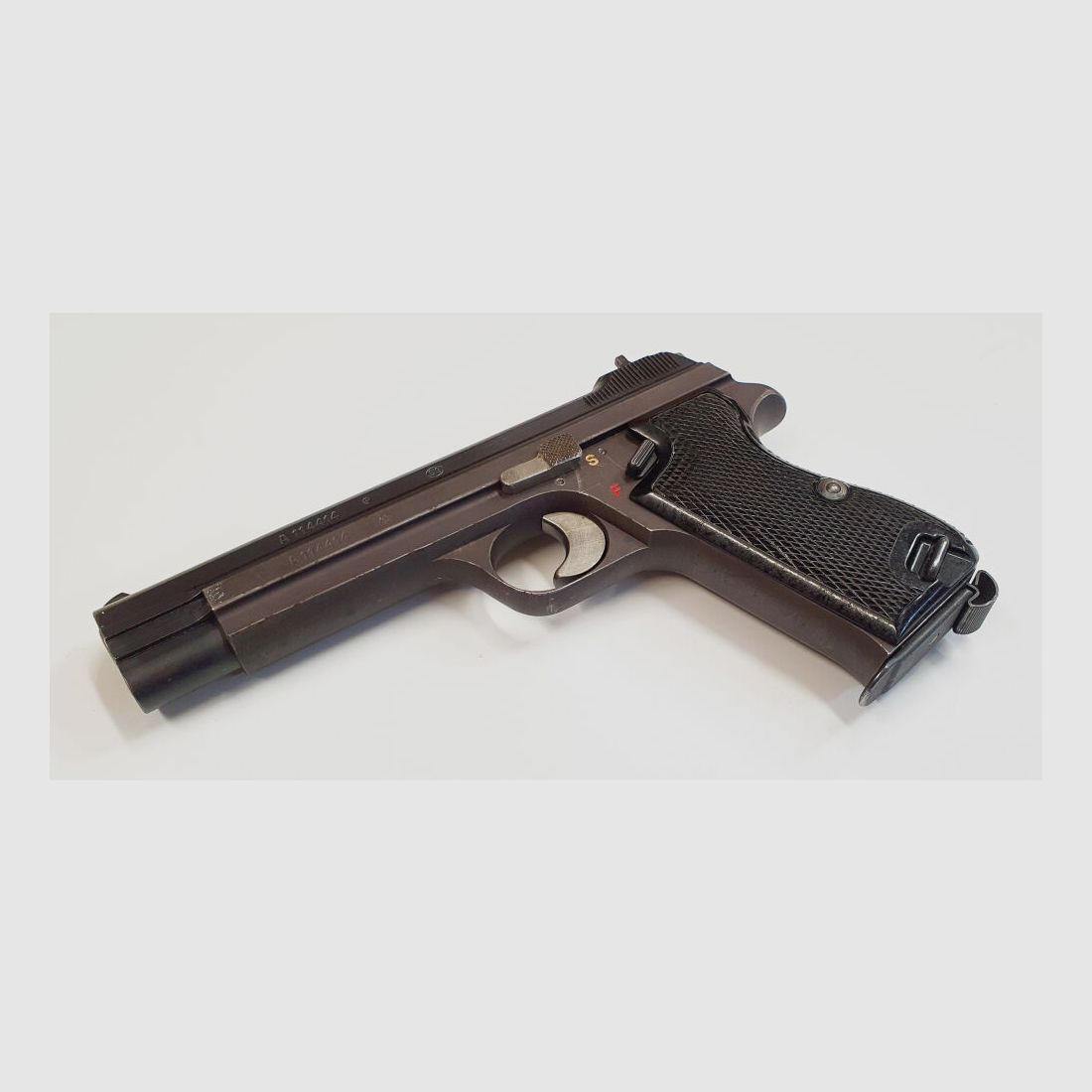 SIG Pistole SIG P210-2 im Kaliber 9mm Luger (9x19) Inkl. Holster und Reservemagazin,MADE IN SWITZERLAND