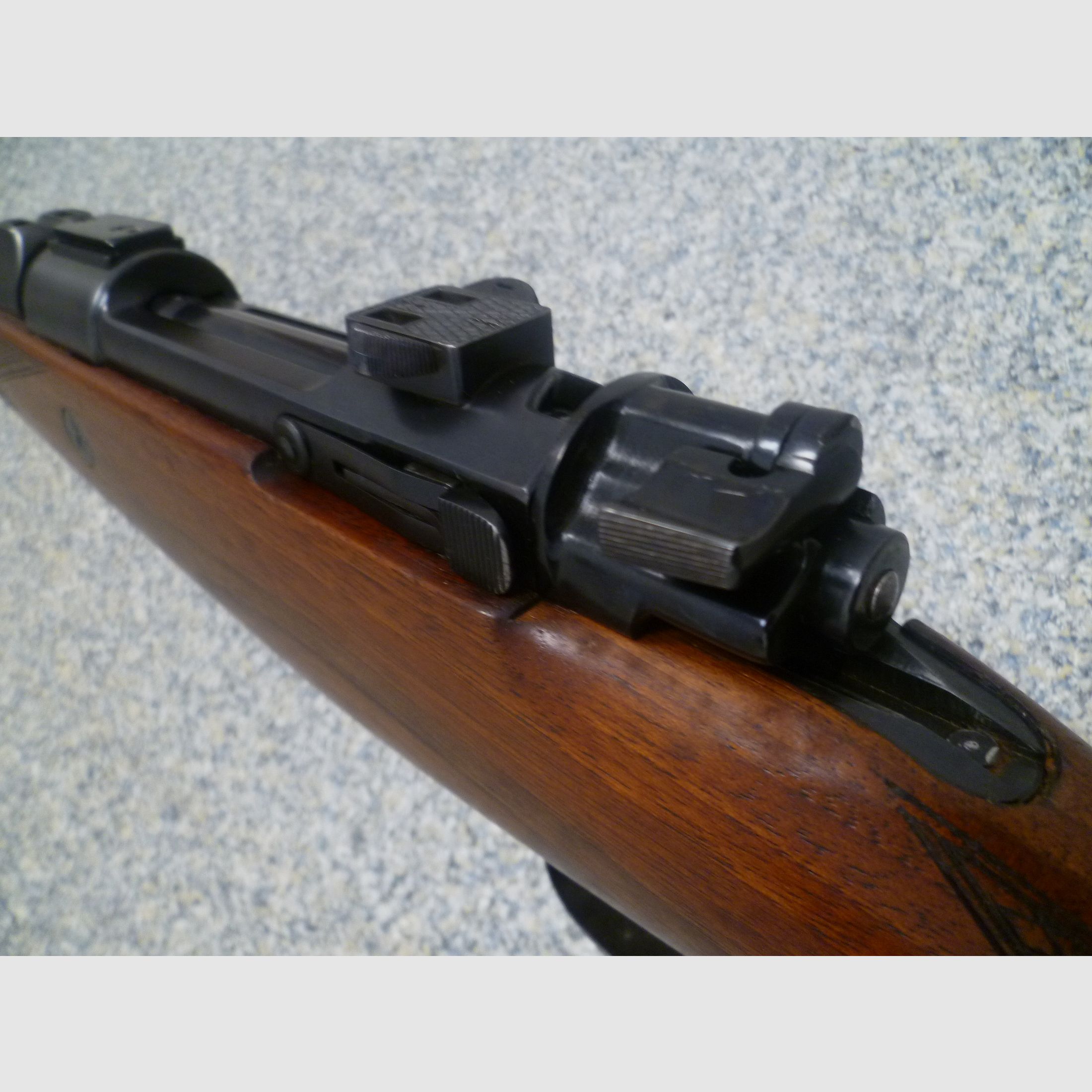 Repeater rifle Brenneke 9.3x64