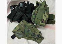 Ensemble de holsters pour pistolets ou revolvers