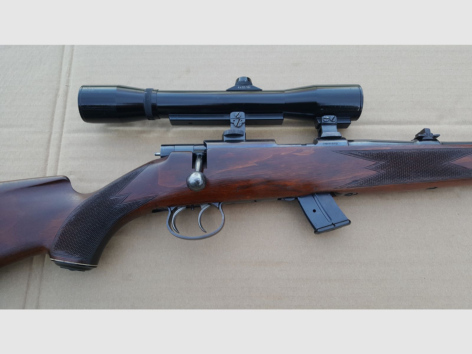 Rep. Büchse Anschütz Mod. 1418 D/St  (Stutzen) Cal.  .22LR