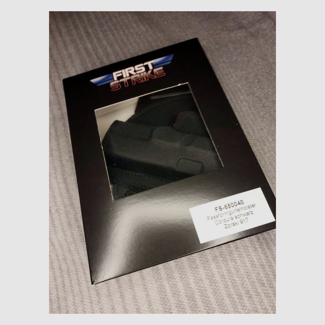 Zoraki 917 Schreckschusspistole 9mm P.A.K. (PTB 1023) mit neuem First Strike Cordura Passform Holster.