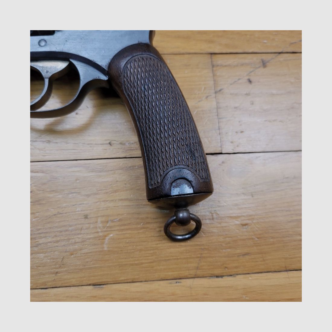 Bellissimo revolver regolamentare 1892 – comune ma mitico – Apice del revolver Made in France – calibro 8mm92 – Arma iconica del 1915 – Condizione Sup!, immagine 18 di 23
