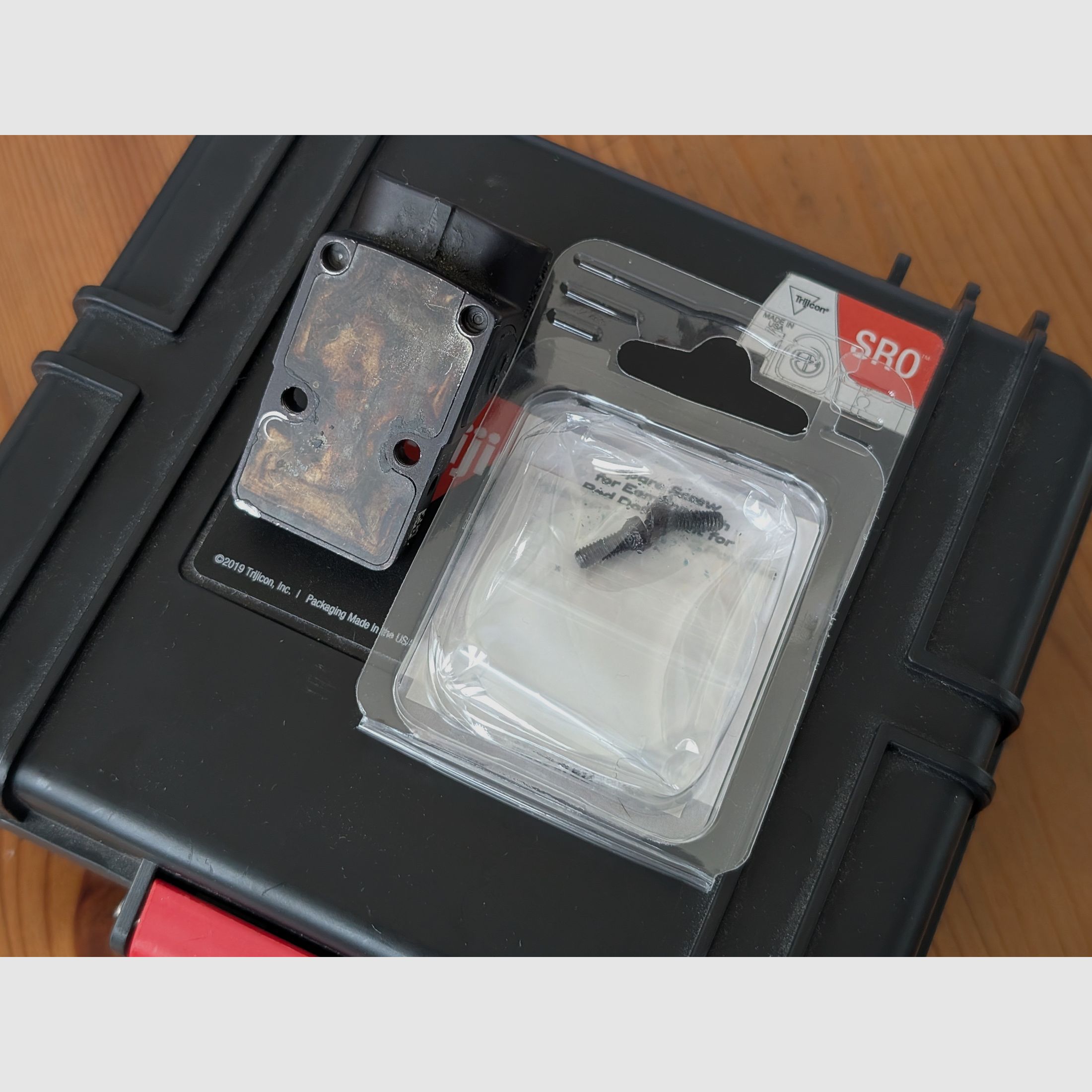 Original Trijicon SRO 2.5 MOA Mini Red Dot