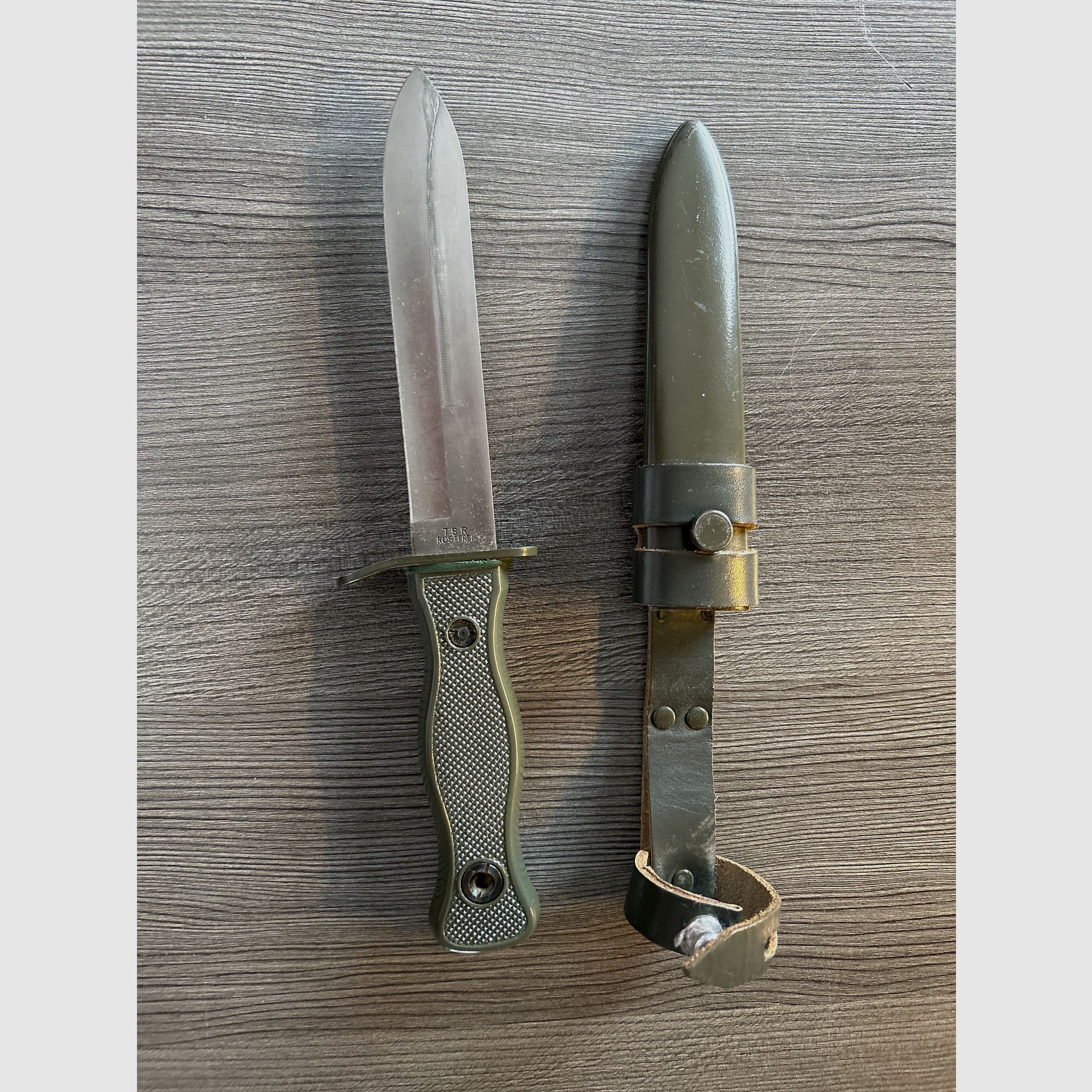 Kampfmesser der Bundeswehr (altes Modell) Von TSR