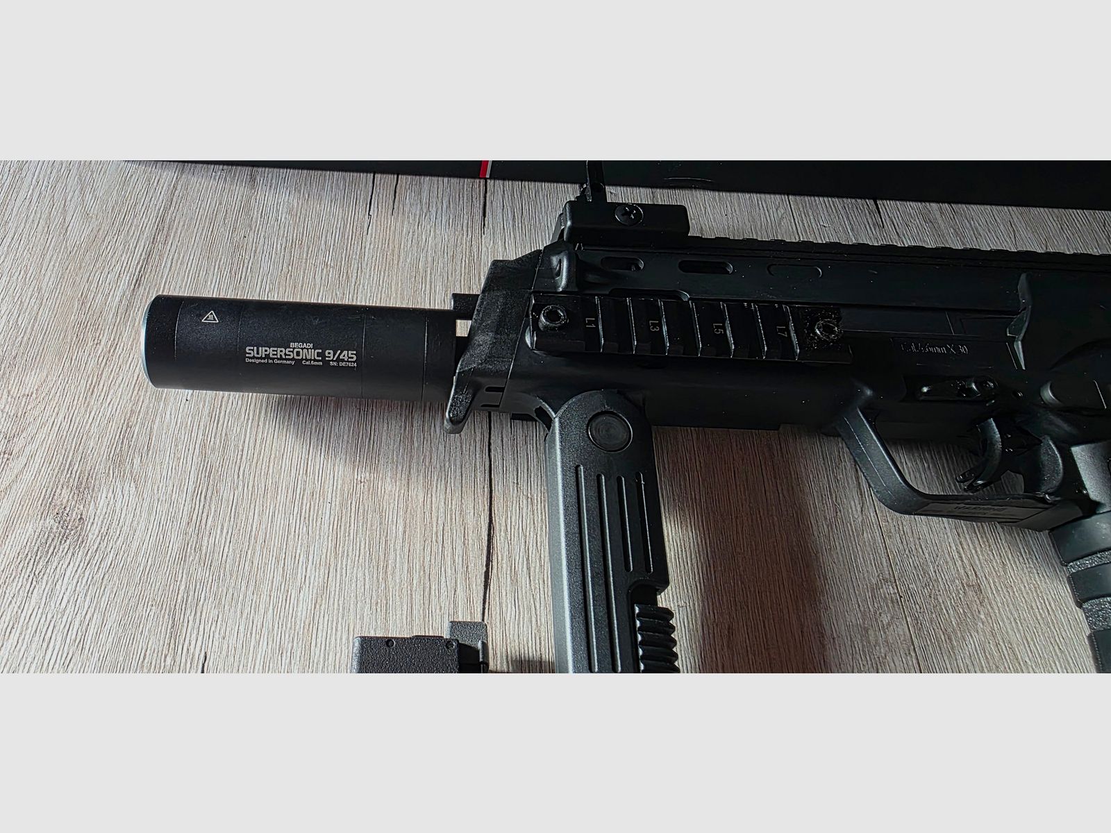 VFC MP7A1 V2 Gbb/Hpa mit Airtac Adapter und Clutch Precision Backplate