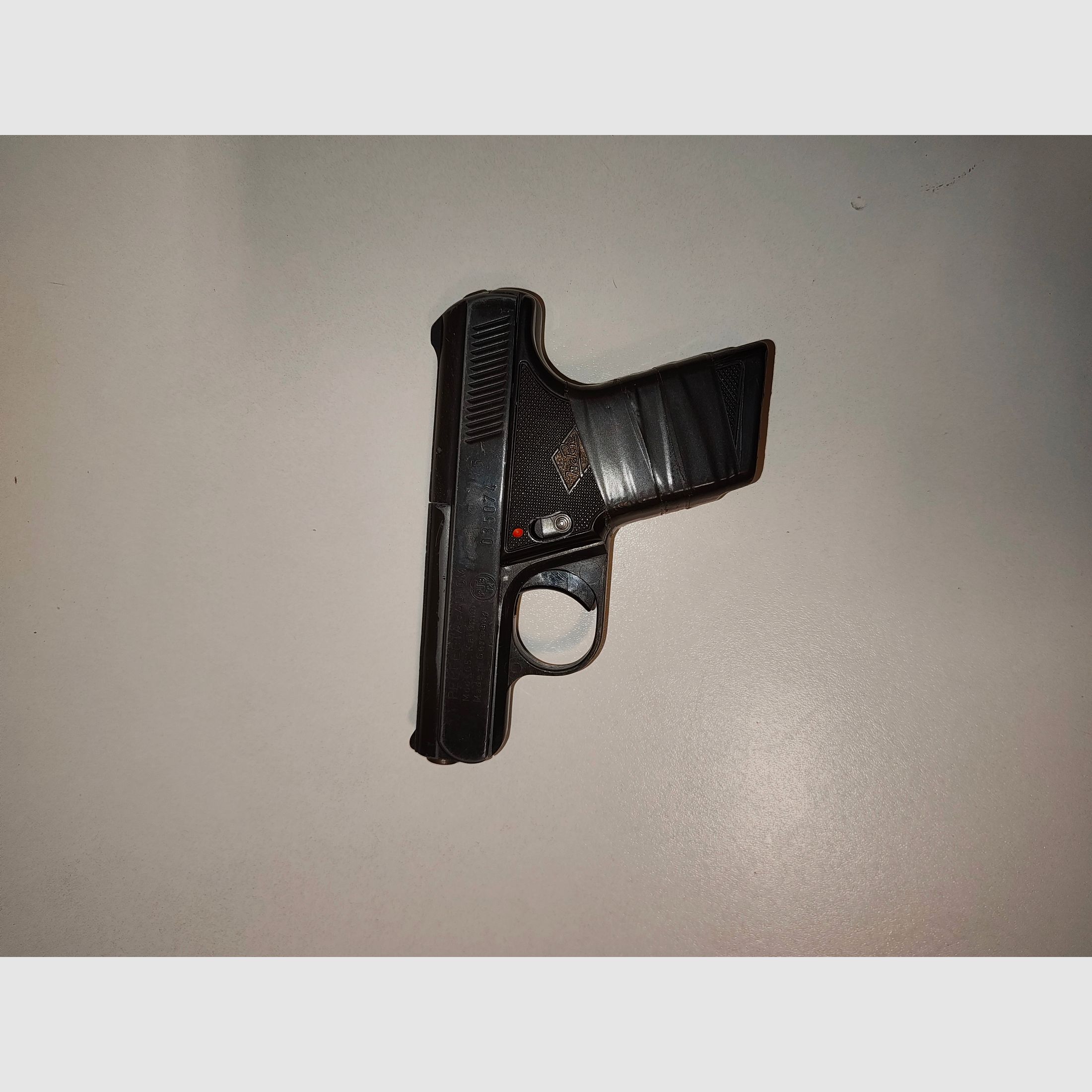 Perfecta Automatic 8mm pak {Read description!}