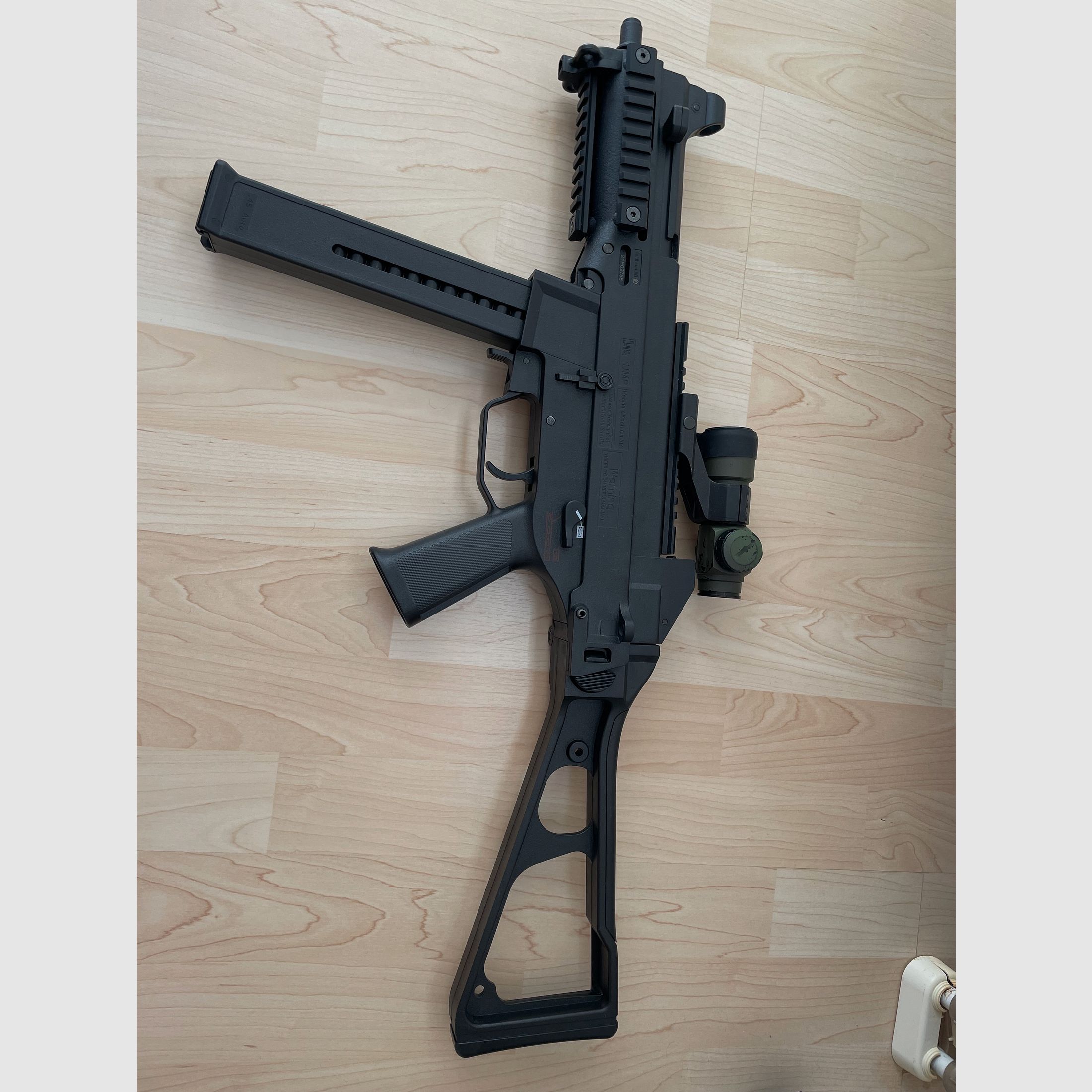 Umarex HK UMP 6mm BB S-AEG from 18