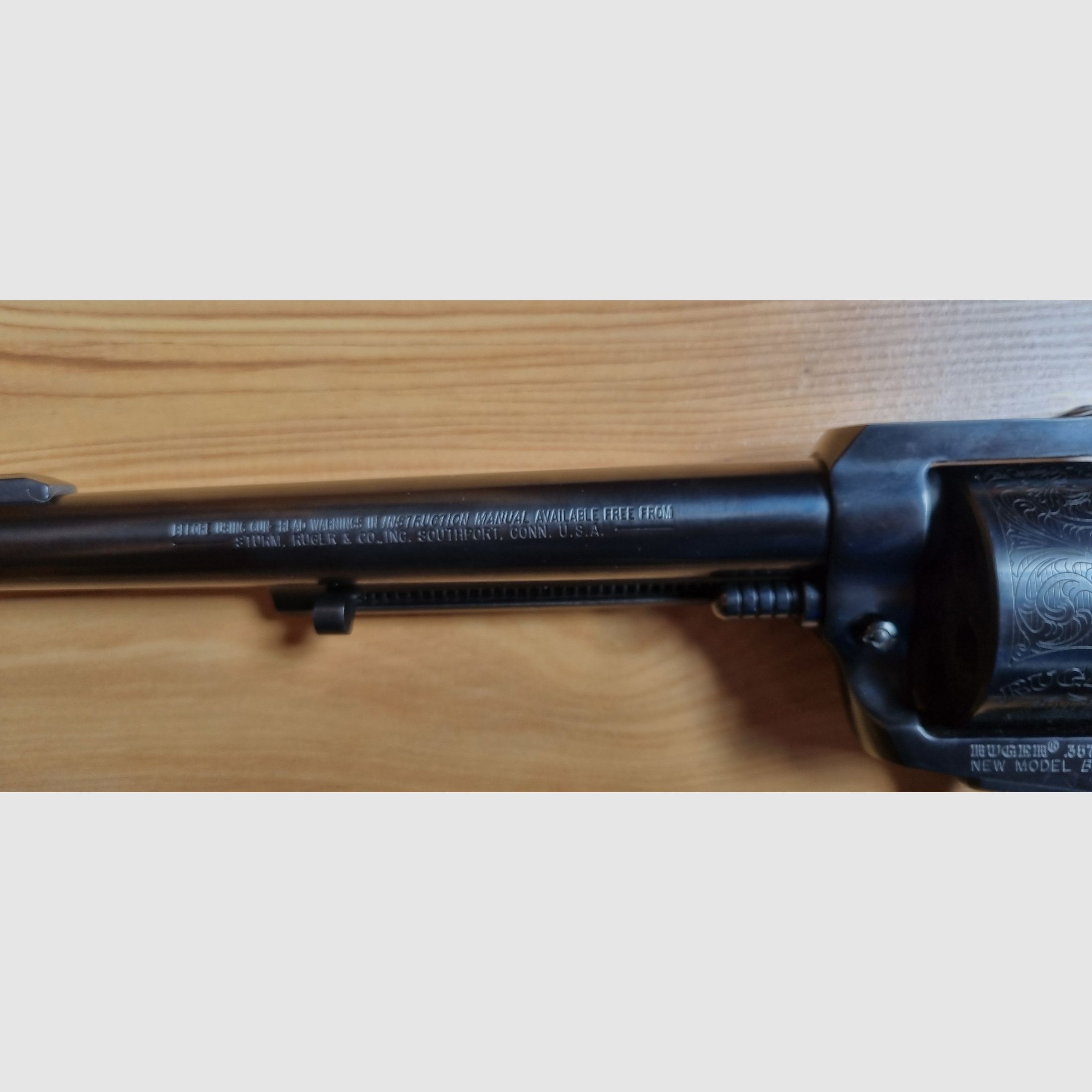 Revólver Ruger .357 Magnum NUEVO MODELO BLACKHAWK RB 35