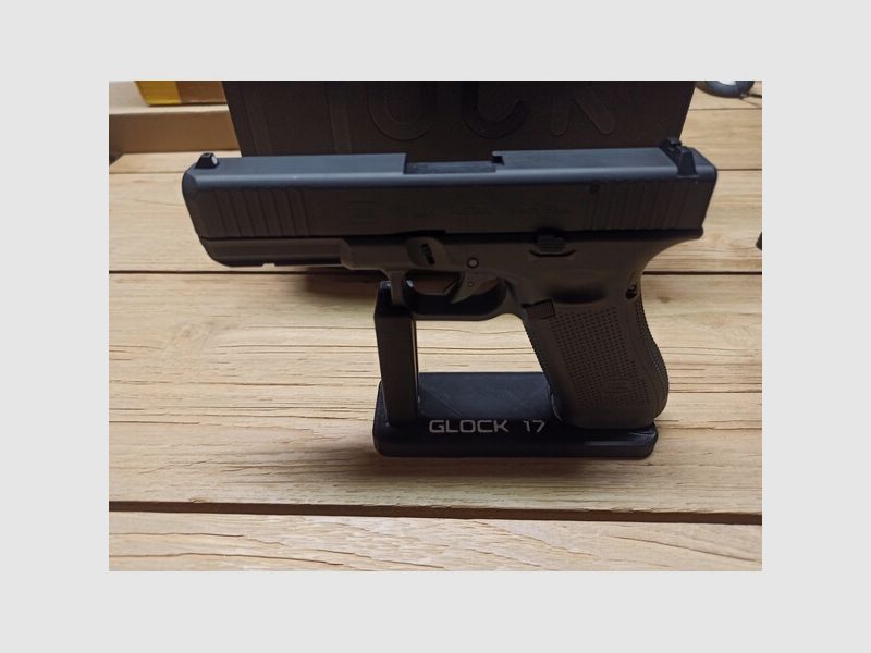Glock 17