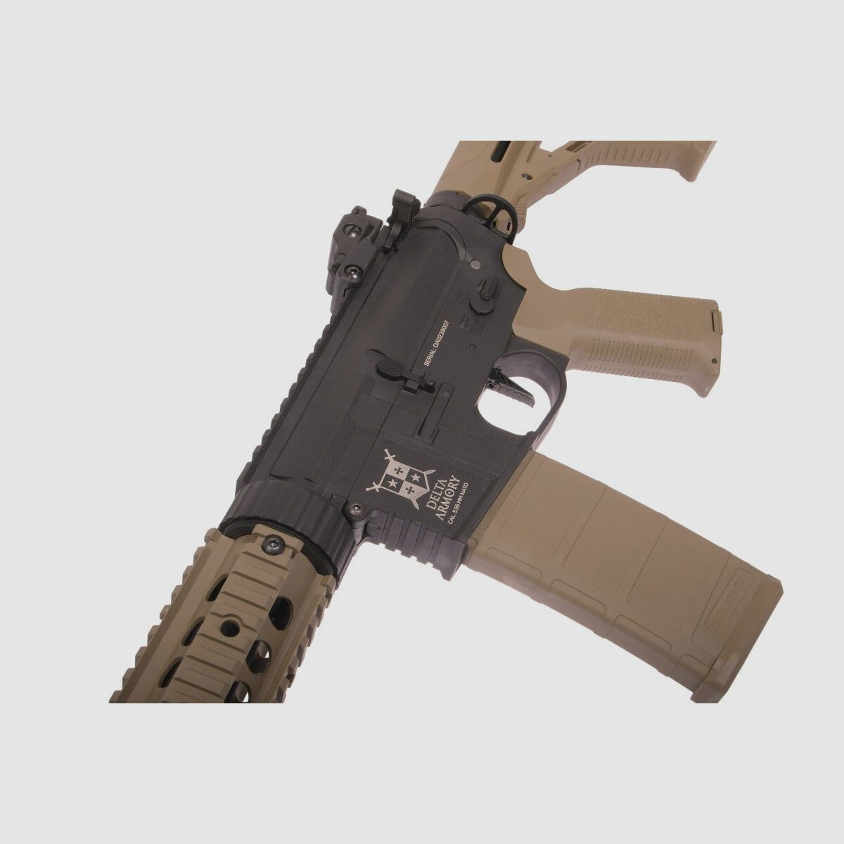 AR15 SilentOps 9 Inch CHARLIE Tan S-AEG Softair Geweer Vrij vanaf 18 Jaar | Delta Armory, afbeelding 2 van 4