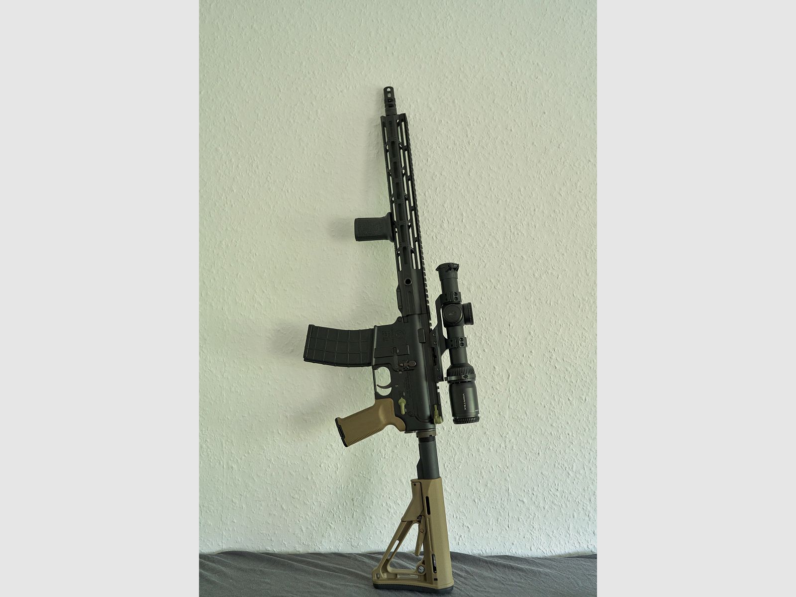 Tippmann Arms M4-22 LTE OD-Green .22 lr – ottime condizioni, circa 25 colpi, accessori Vortex/Hera/Magpul