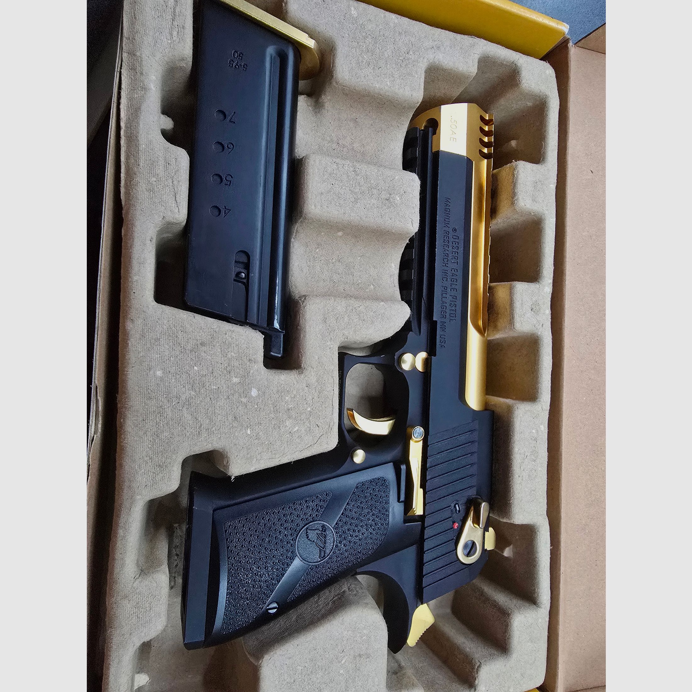 Desert Eagle L6 50AE GBB Gold/Schwarz