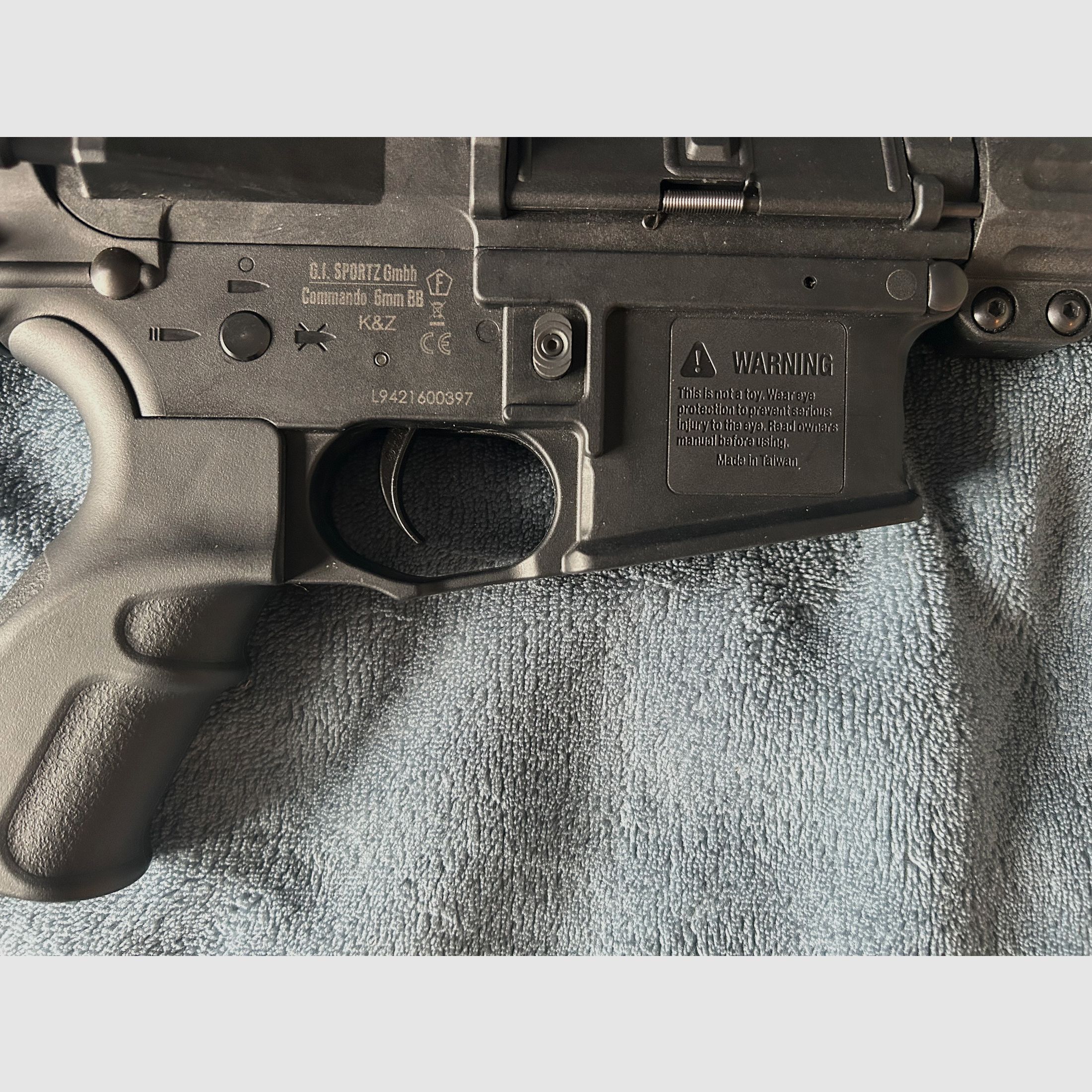 Tippmann Commando AEG Carbine 14,5” (M4, schwarz) Airsoft, Gewehr