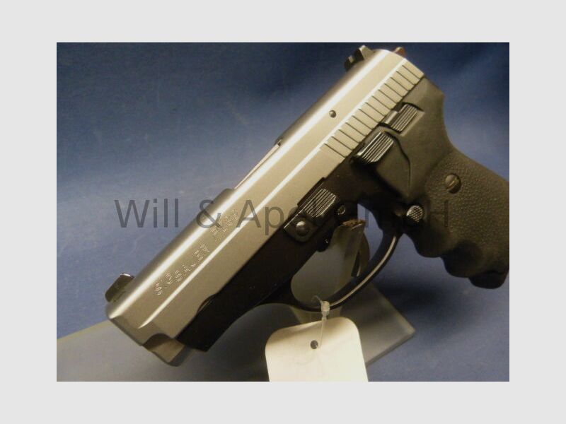 SIG SAUER	 P239