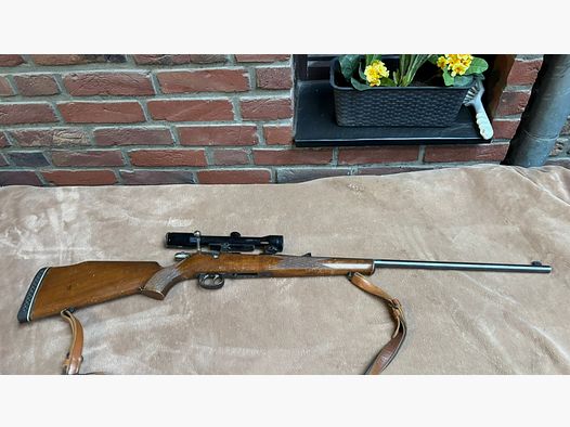 Anschütz 1516 rifle repetidora 22. WMR