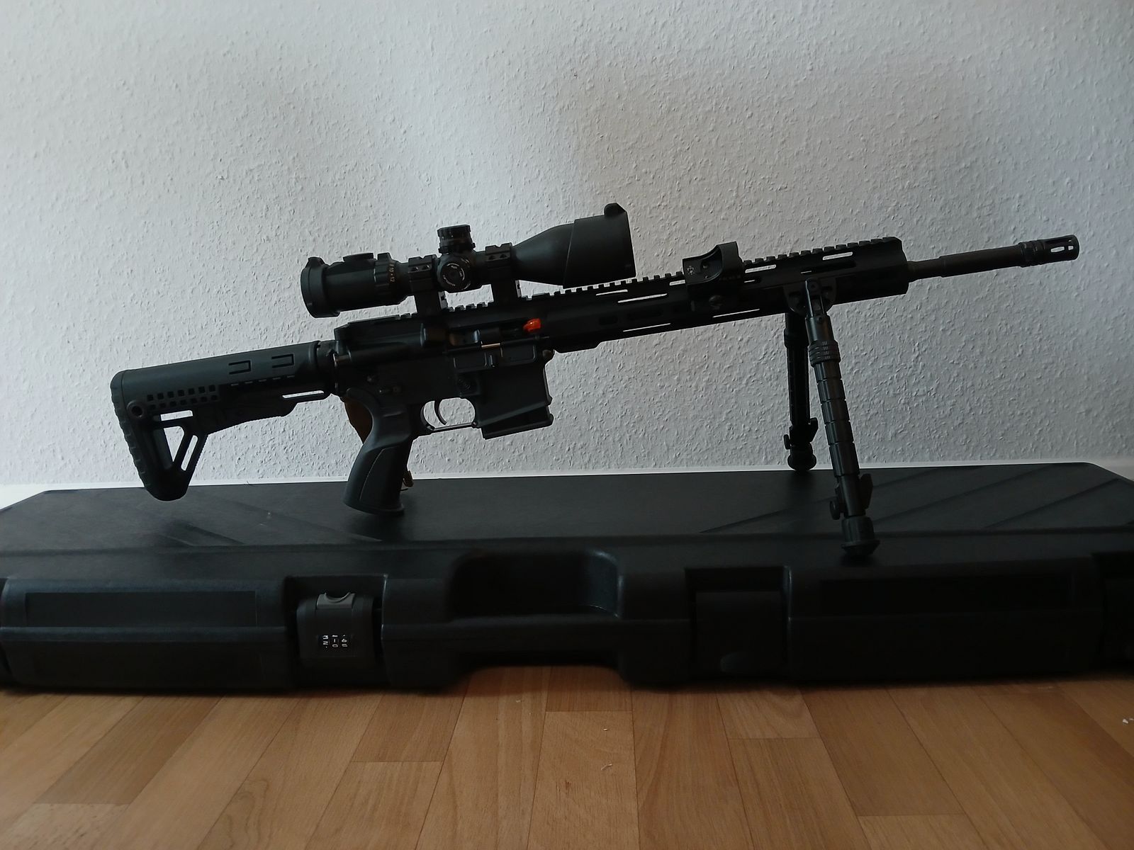 Ldt15 16.75" AR15, ZF, red dot, bipod