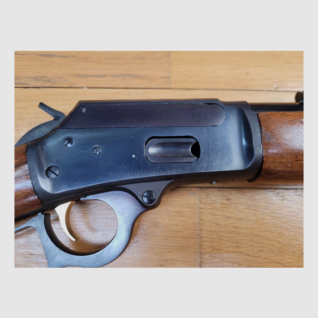 Bella e maneggevole carabina a leva Marlin modello 1894 – Arma del 1971 – Cal. .44 mag – 10+1 colpi – Bellissimo calcio in noce con spallina ammortizzante fatta in casa – Meccanica ultra fluida – Splendido canna di 47 cm – Un'arma da tiro universale in ottime condizioni++, immagine 24 di 27