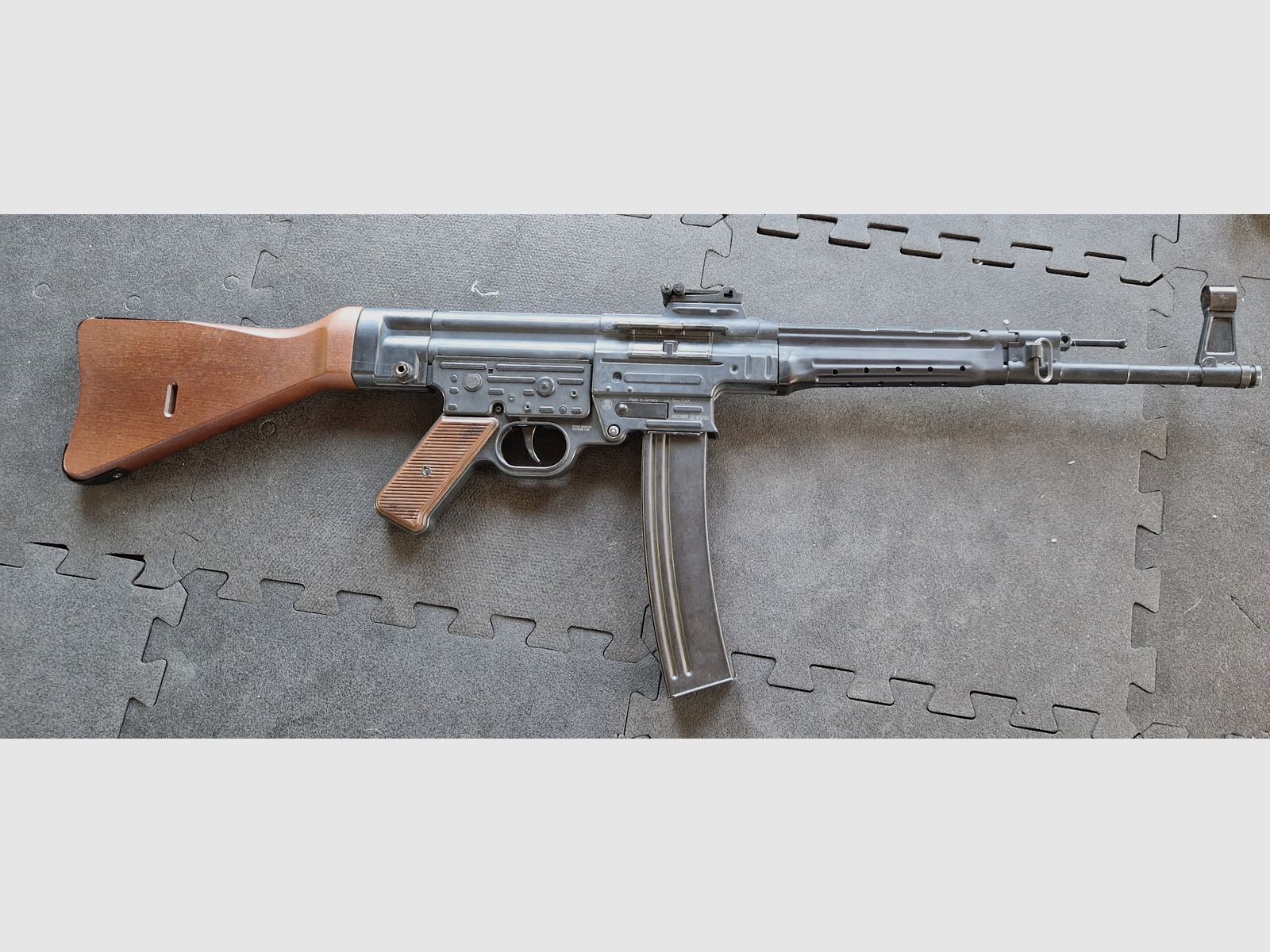 GSG StG 44 Schreckschussgewehr 9 mm P.A.K. Vollmetall Echtholz