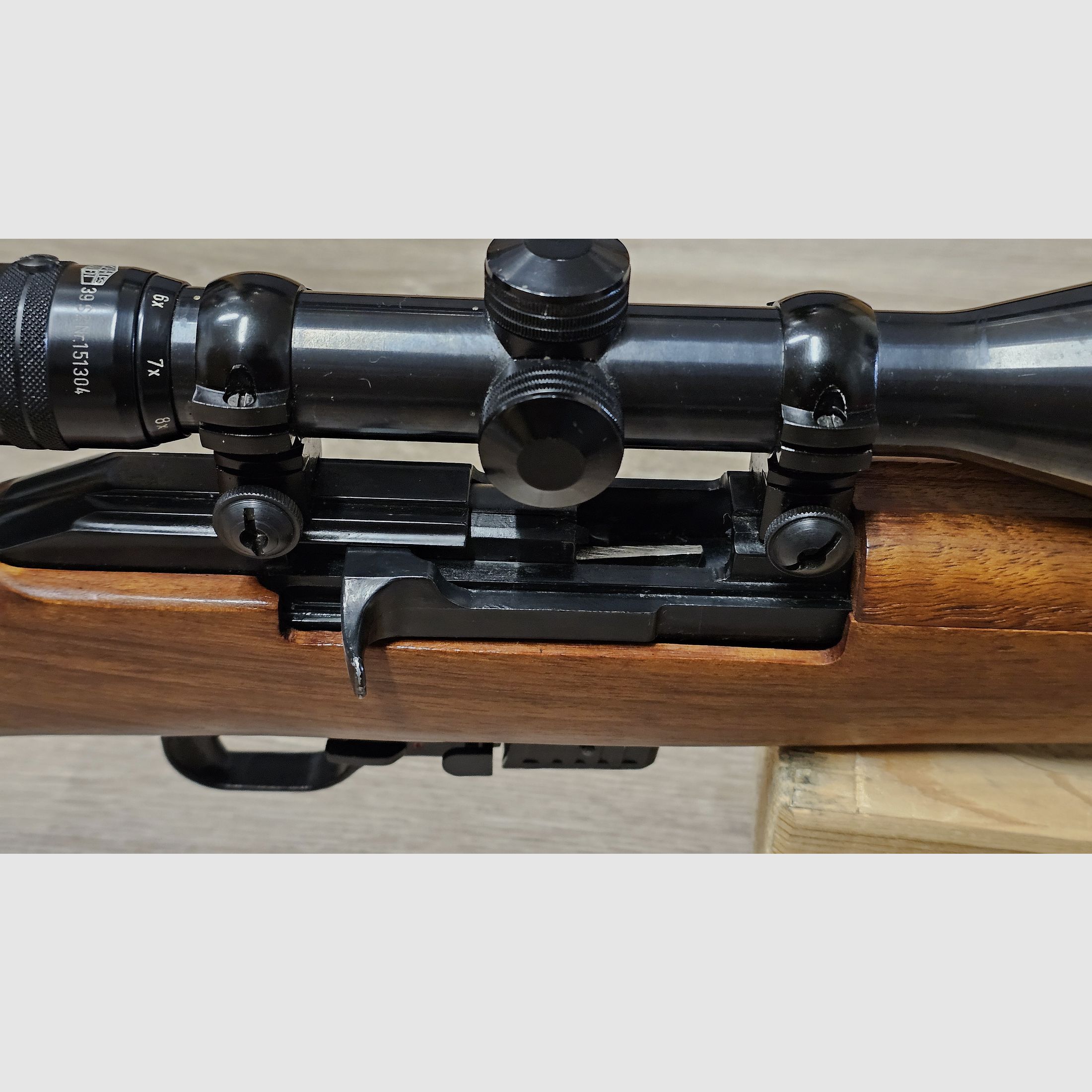 Carabine semi-automatique Erma EGM1 (d'occasion) .22 lfb incluant Kahles Helia-Super 3-9x (Abs. 1) et 5 chargeurs
