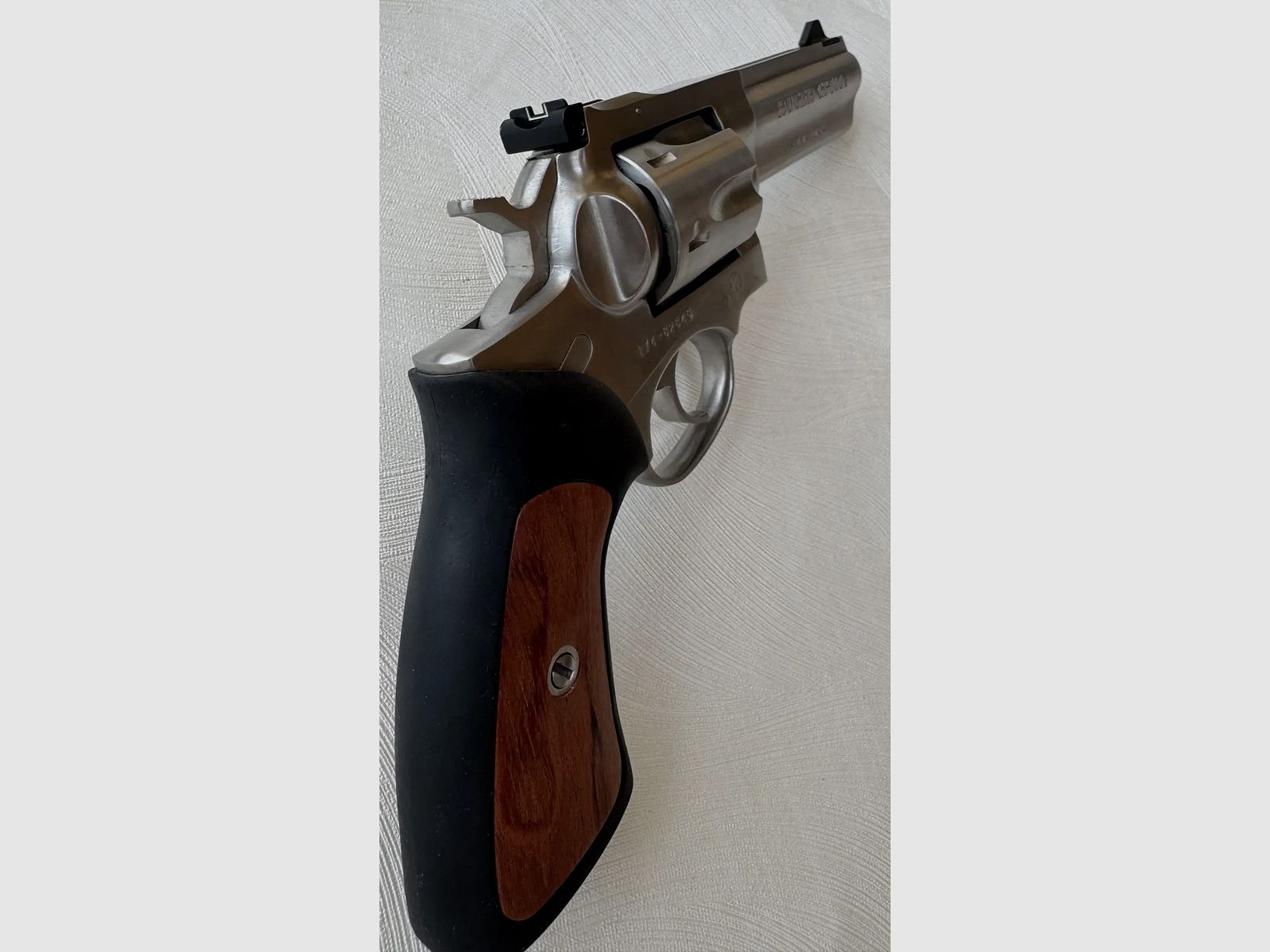 Ruger GP100, 4 pouces, calibre .357 Magnum / .38 Special