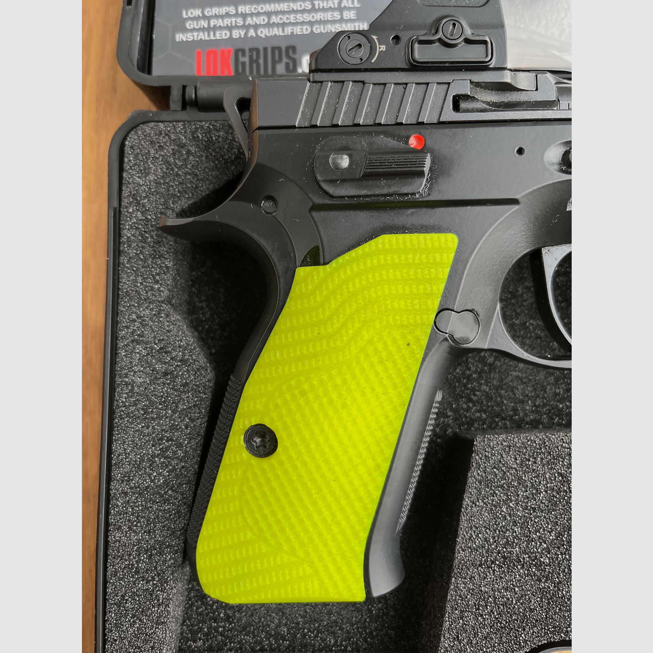 Top CZ Shadow 2 Compact mit Werks SAO Umbau