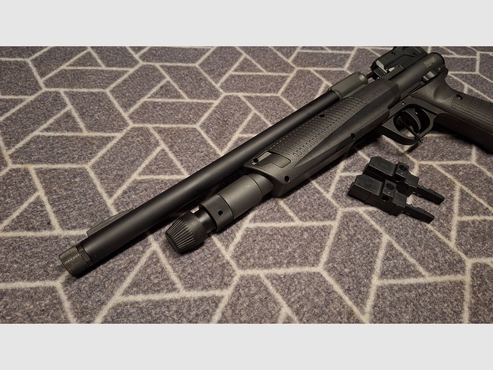 Umarex RP5 4,5 mm CO2 Pump Action mit 2x 5 Schuss Magazinen - Rarität!