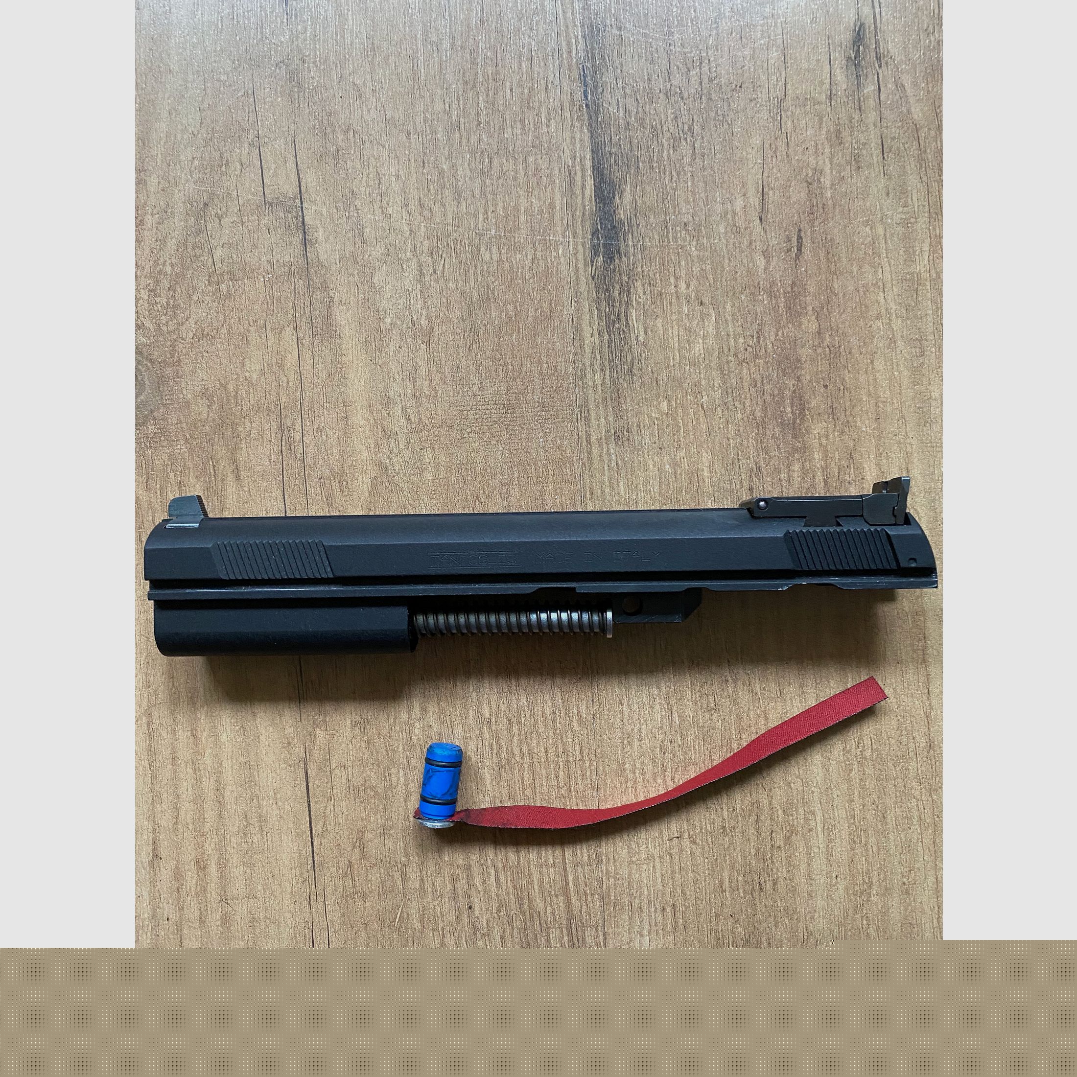 Tanfoglio 9 mm Limited con sistema di cambio .22 lr per tiratori sportivi, IPSC, ecc.