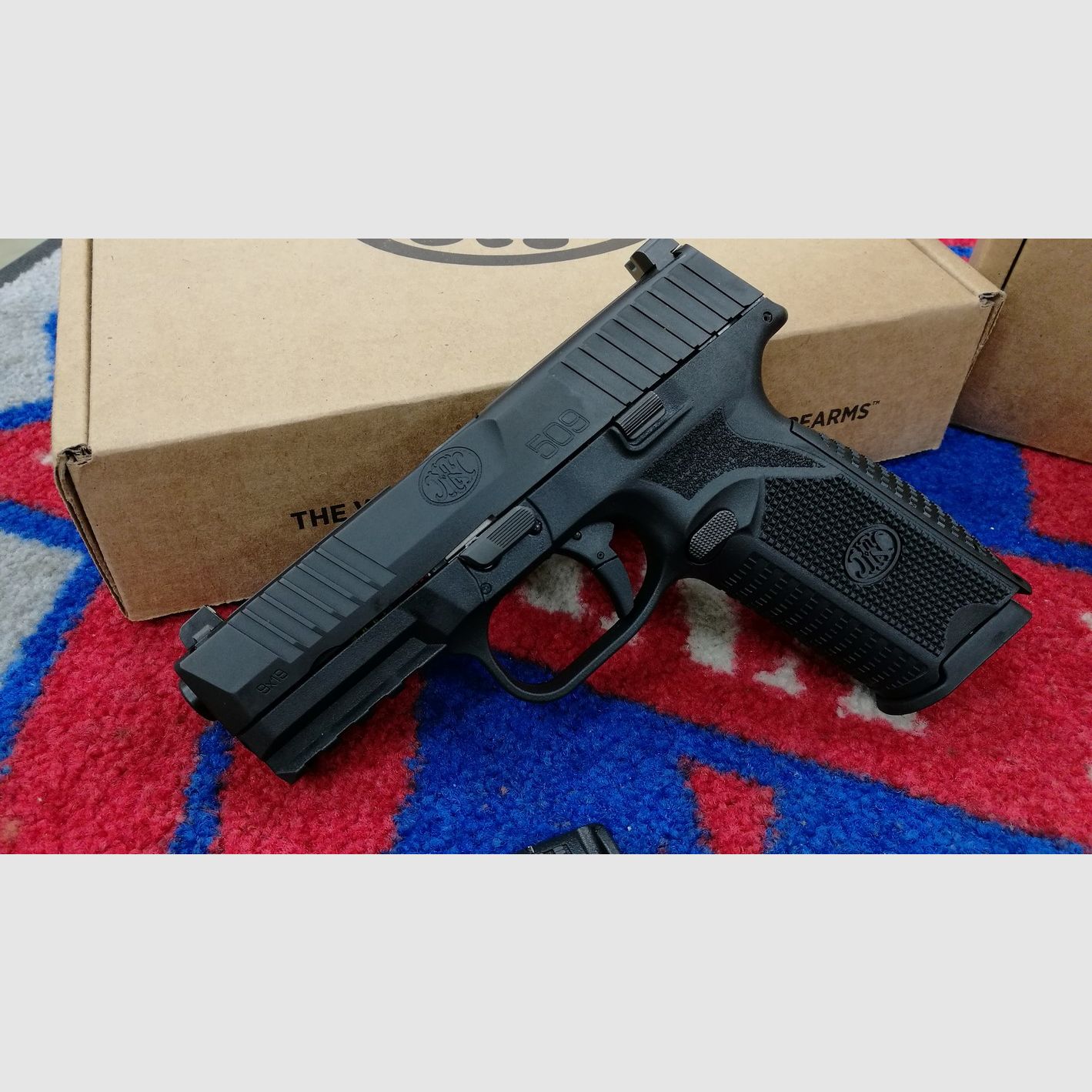 FN 509 9 Para, image 3 sur 5
