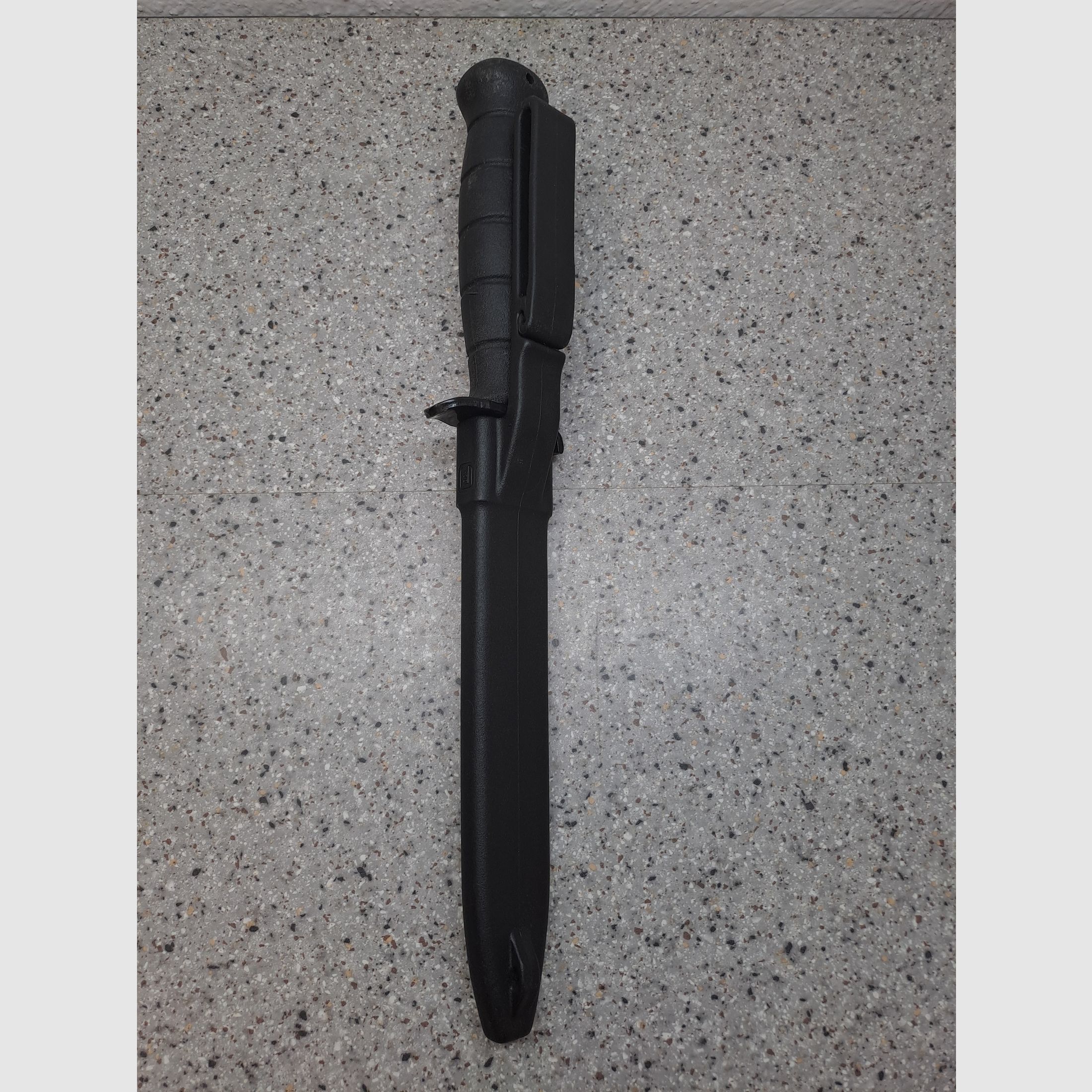 GLOCK M81 Messer