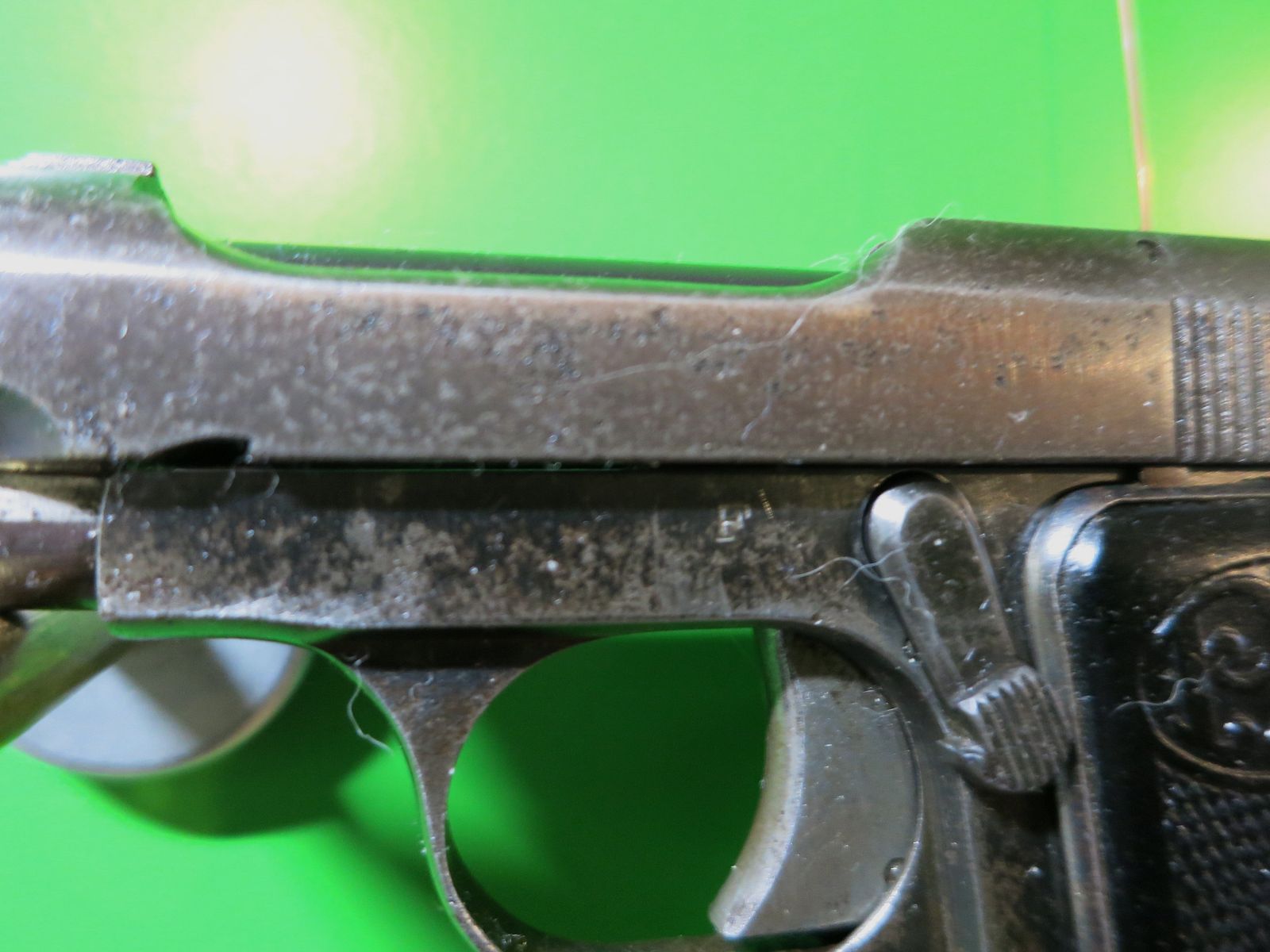 Pistolet kieszonkowy Beretta Mod. 1920 (418) Wersja III; 6,35 mm Browning; J. Bond 007!        #38-