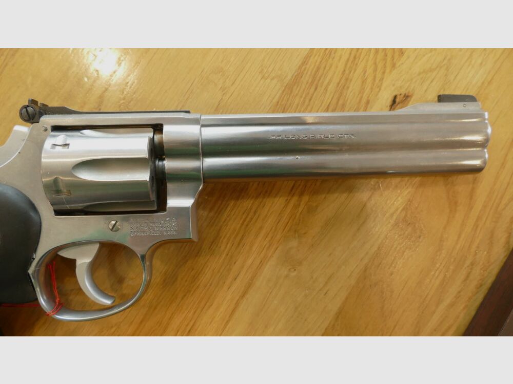 Smith & Wesson	 617