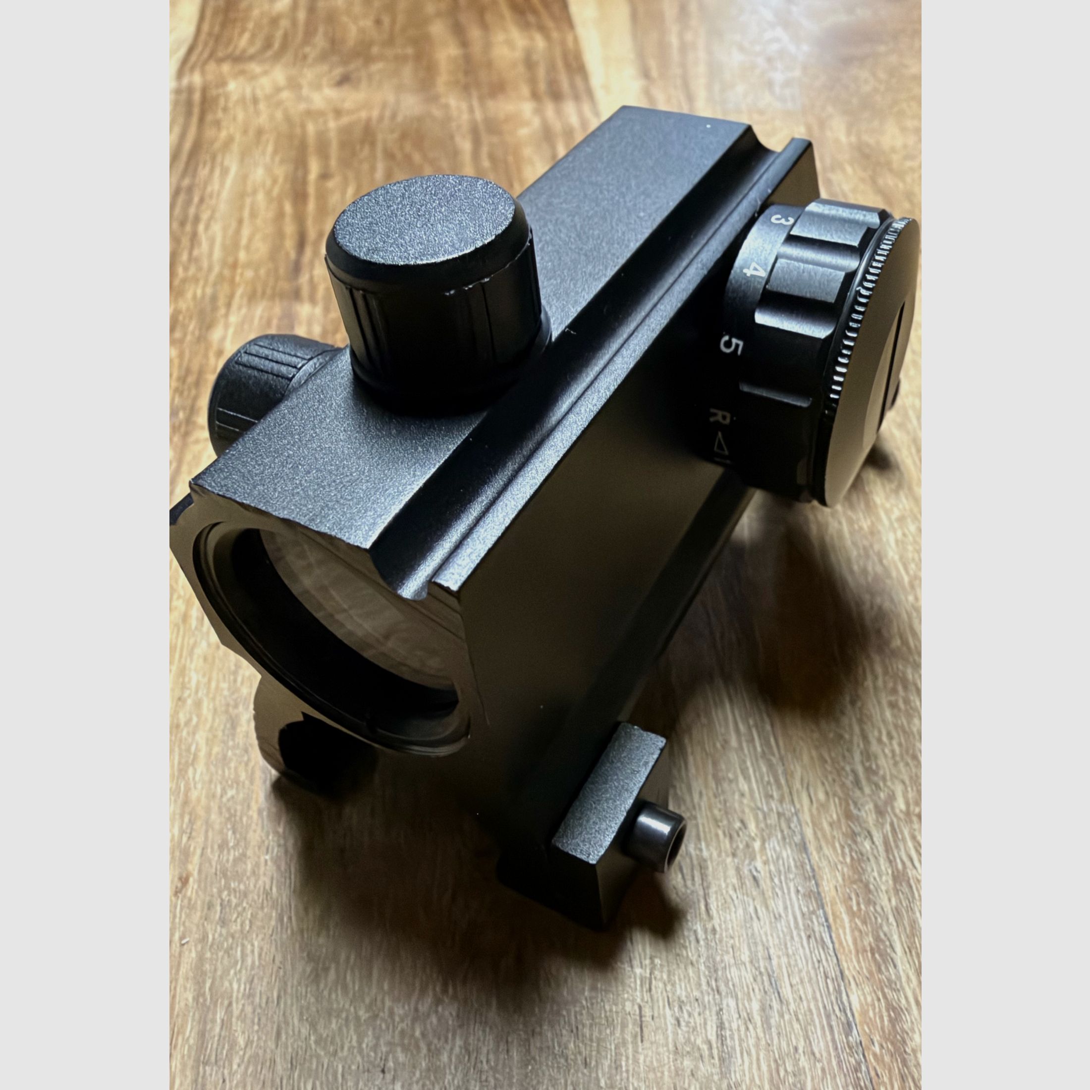 Celownik kolimatorowy Red Dot 1x25 do MP5 i G3, zdjęcie 1 z 4