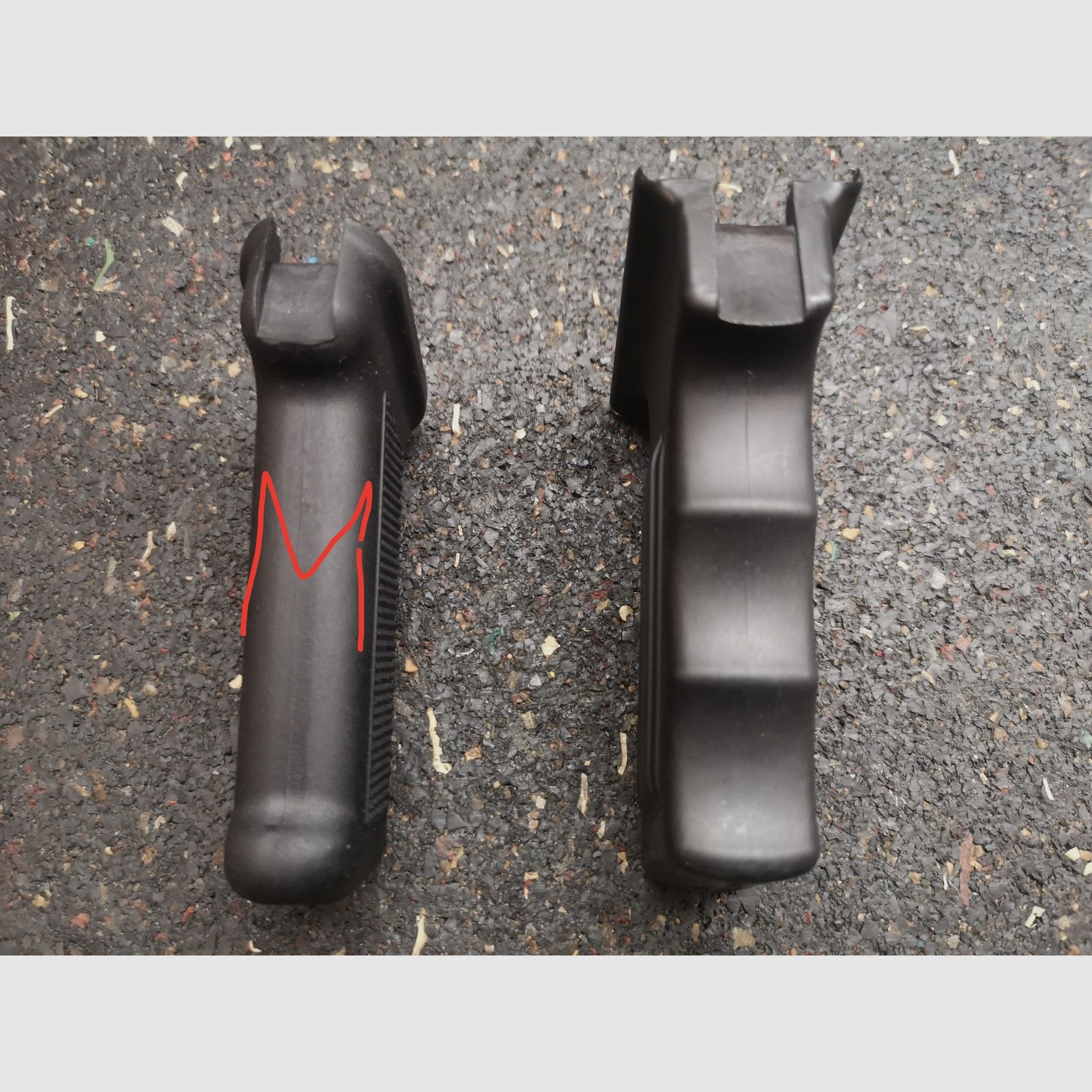 AK 47 Pistolengriff  taktisch verstärkt
