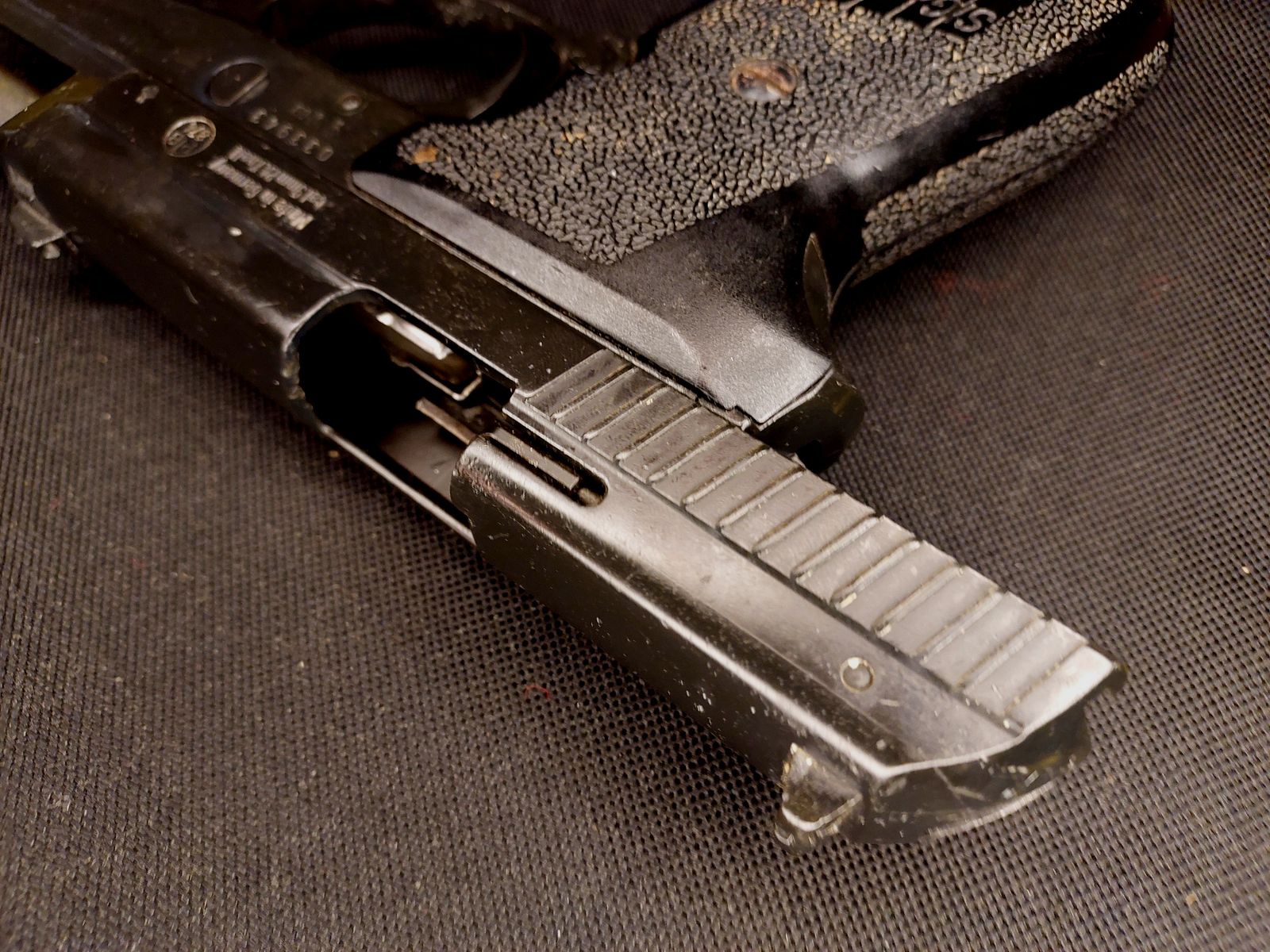 Sig Sauer P239 pistolet alarmowy w kalibrze 9 mm P.A.K. (PTB 696)