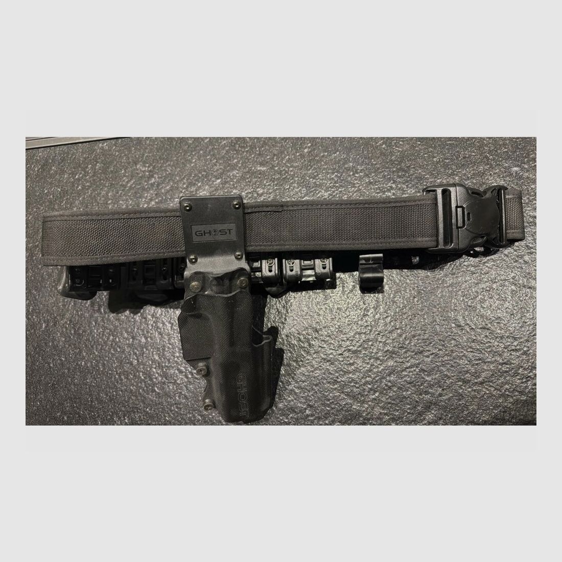 Cinturón IPSC incluye 4 bolsillos para cargadores + soporte magnético y funda fantasma Walther PP