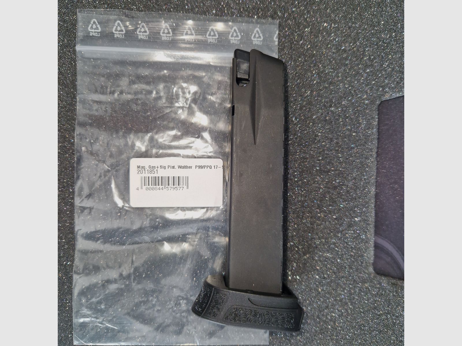 Walther PPQ / P99    cargador de repuesto 17  disparos 9mm P.A.K.  !!!