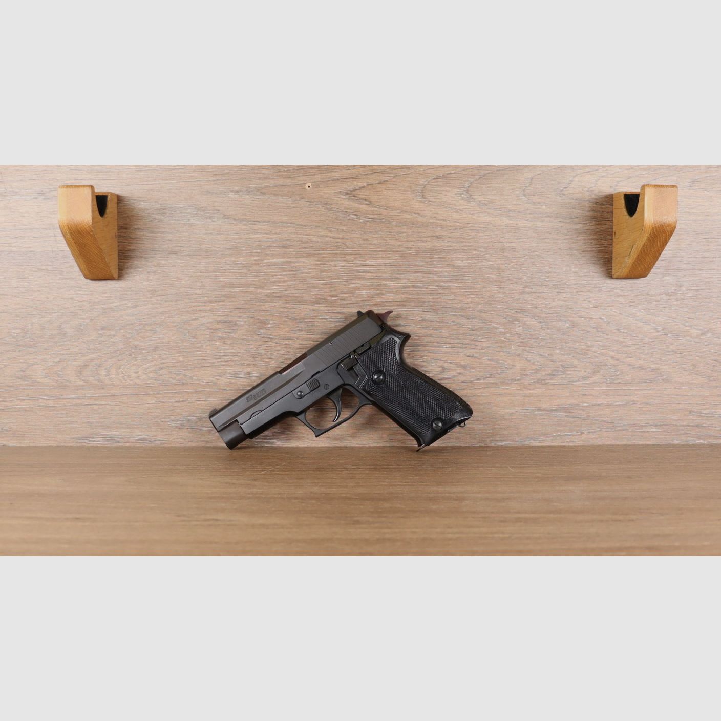 P220-2, Bild 2 von 2