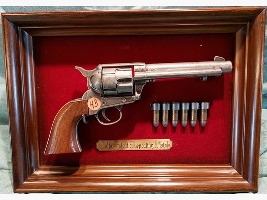 Bildrahmen mit Deko Revolver Colt Single Aktion ArmyKal. 45x5,5 Zoll