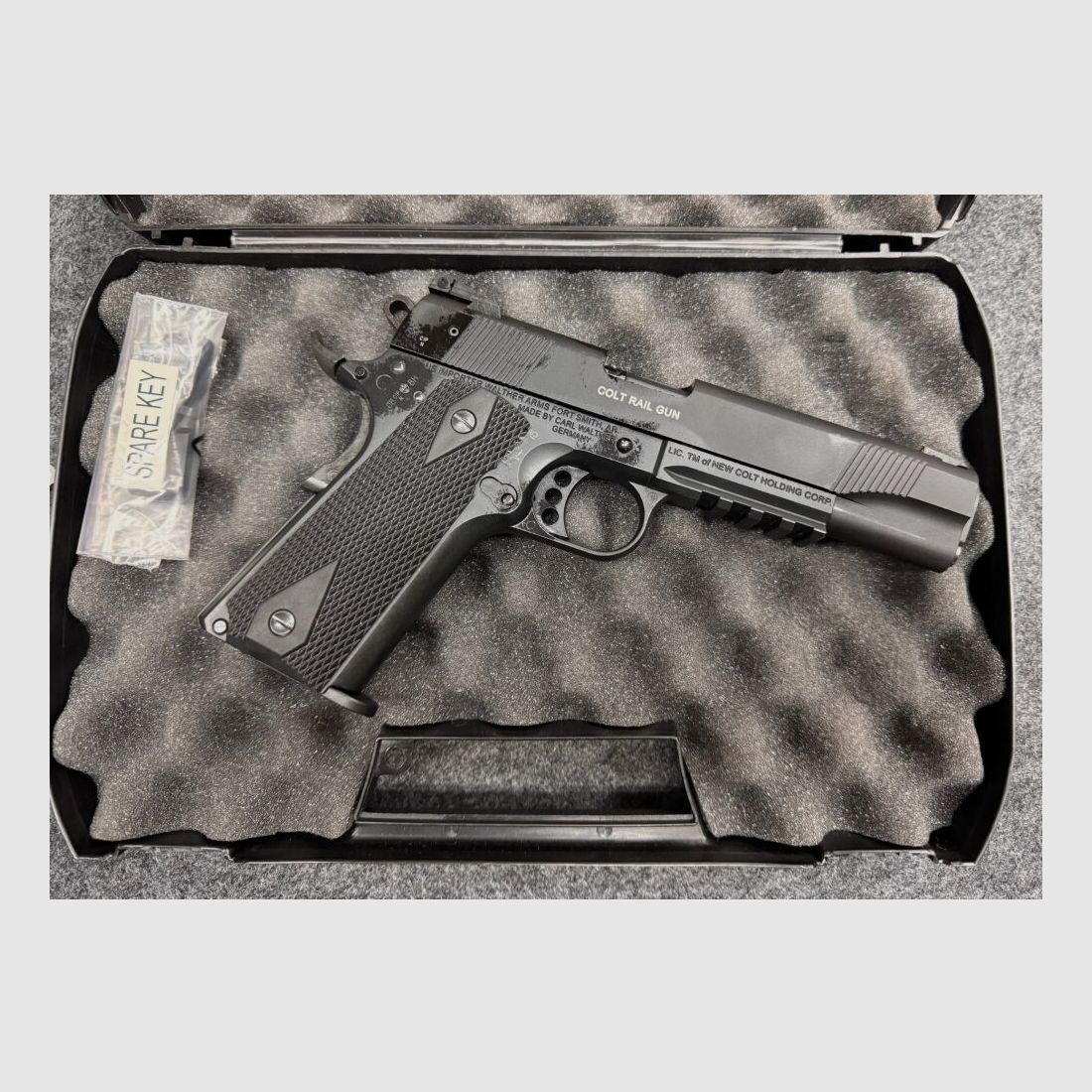 Colt 1911 Rail Gun .22lr