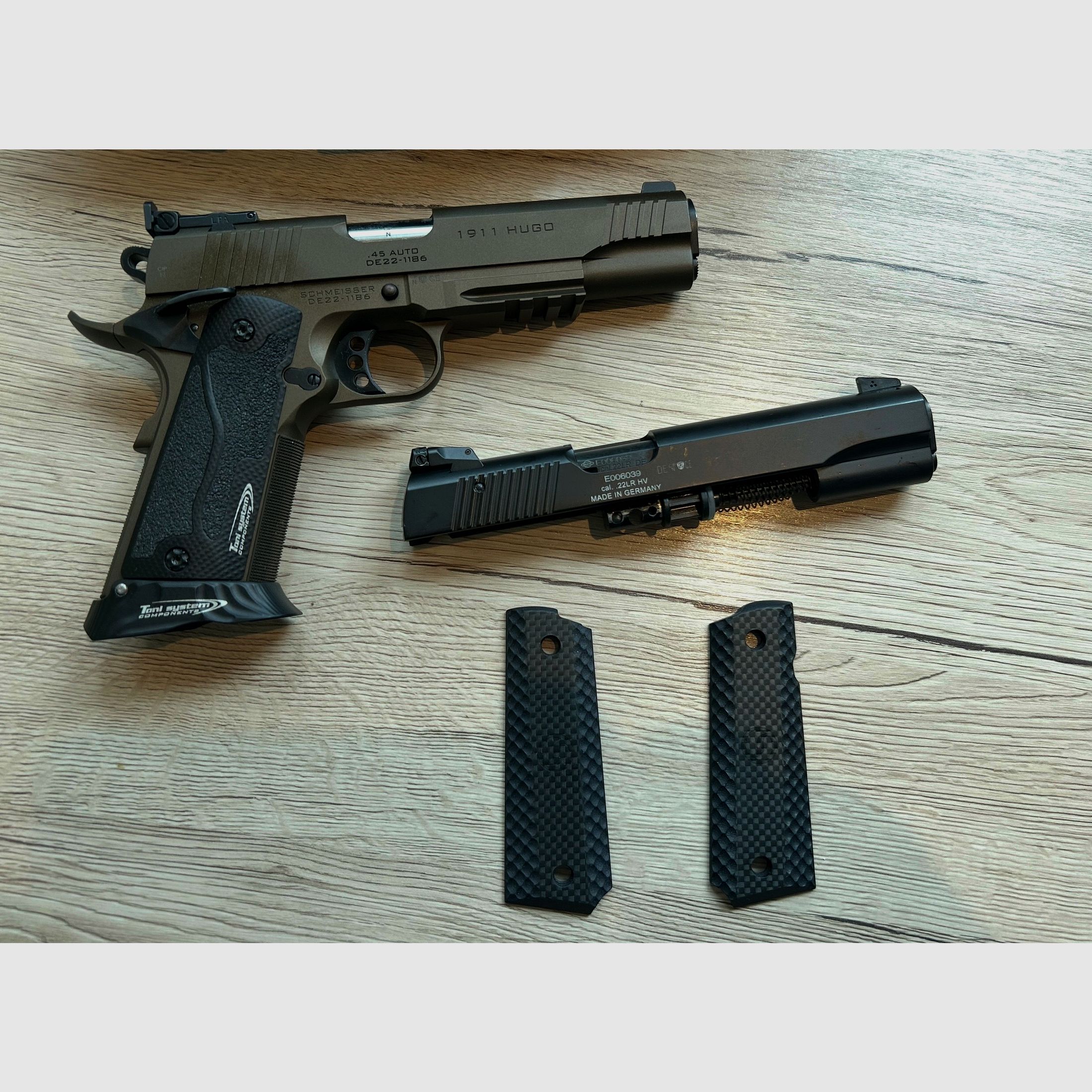 Schmeisser Hugo 5 pulgadas 45ACP con sistema intercambiable GSG 22LR como nuevo.