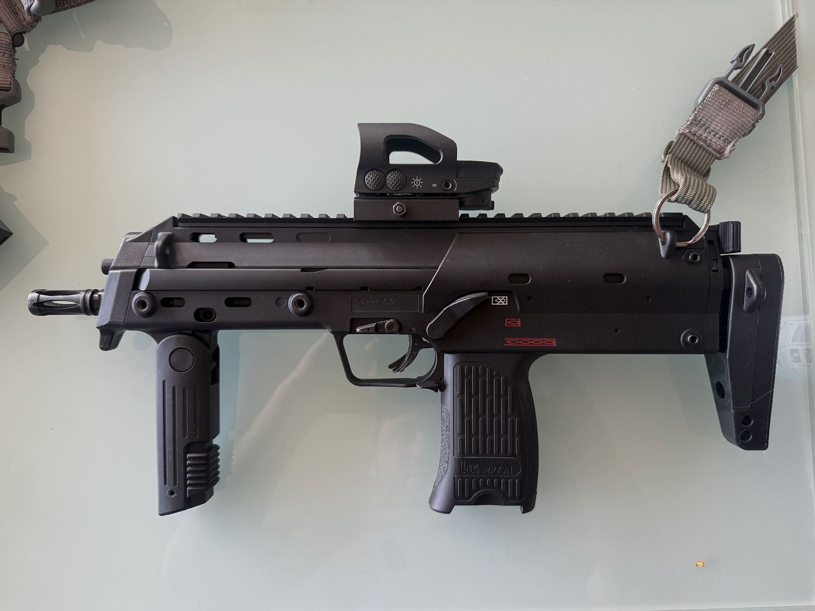 VFC MP7 GBB Einsteiger Set! / 3 Magazine / Viel Zubehör / OVP / Verhandlungsbasis!