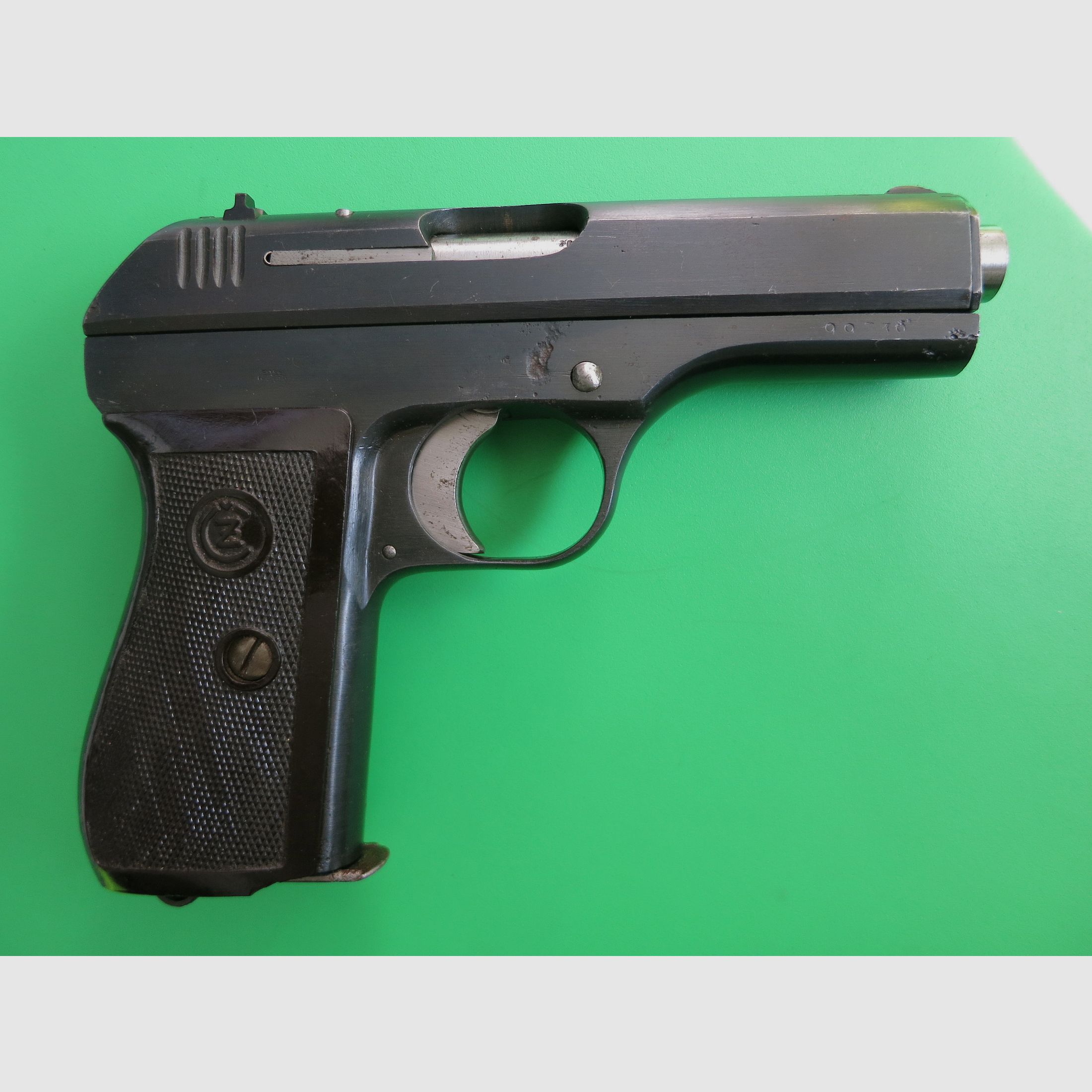 Pistola BÖHMISCHE WAFFENFABRIK (CZ) Mod.27, Cal. 7,65mm Browning, WaA76, WW2 Wehrmacht     #85