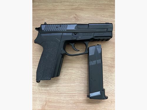 Sig Sauer SP2022 Airsoft / 0.5 Joule / 6mm BB