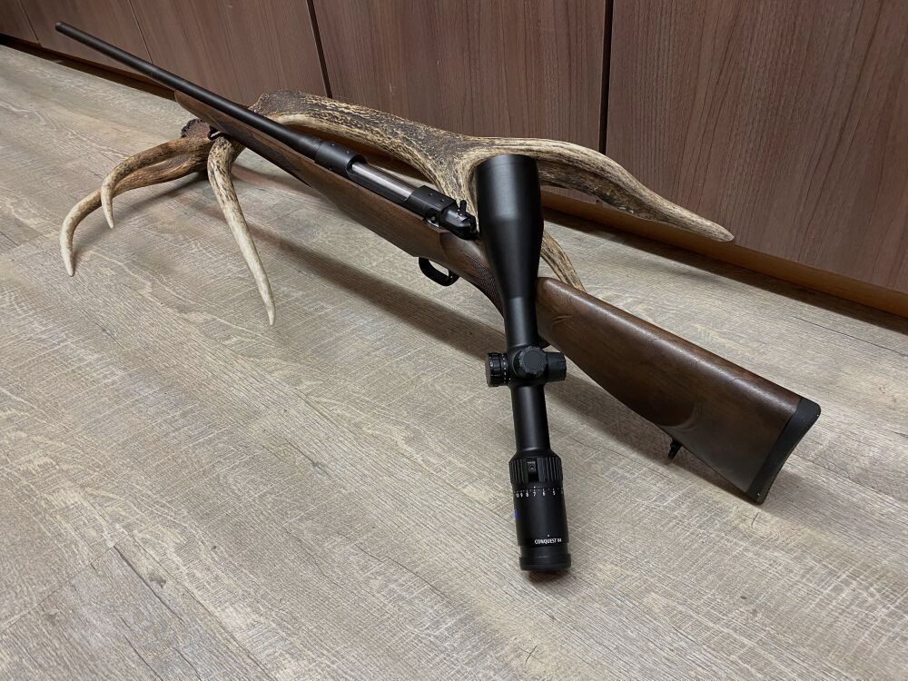 Mauser M12 Pure, con Zeiss Conquest V4 3-12x56