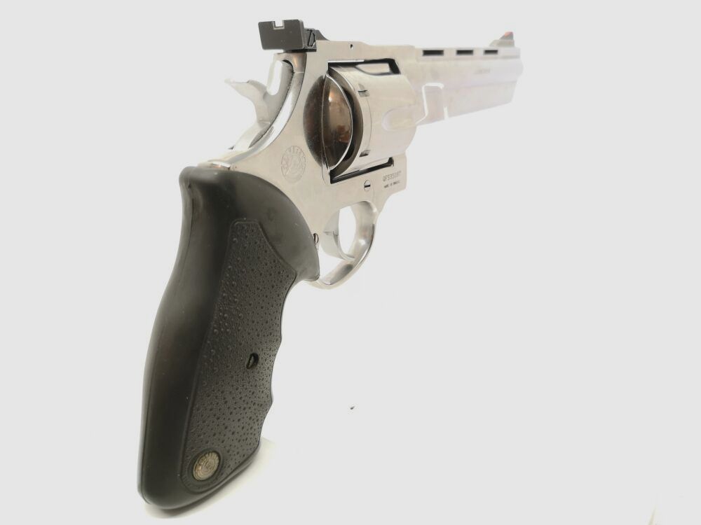 Taurus 44