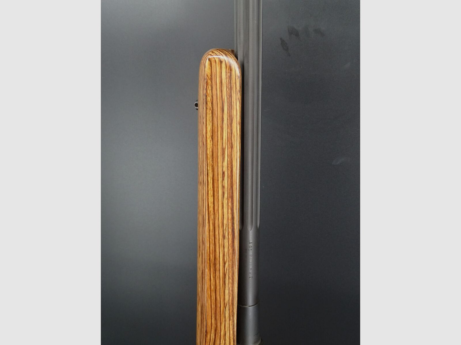 Zastava met matchloop gelamineerde kolf kaliber .300 Win Mag matchgeweer uit 2011