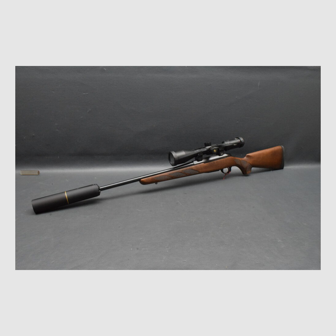 Tikka T3x Komplettset mit Zielfernrohr und Schalldämpfer ideal für Jungjäger