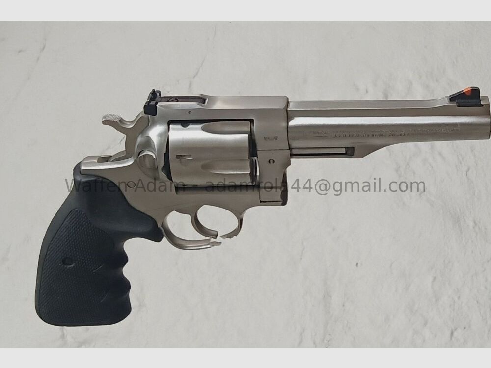 Sturm. Ruger & Co. INC , Southport Conn. USA Redhawk 5 1/2 Zoll