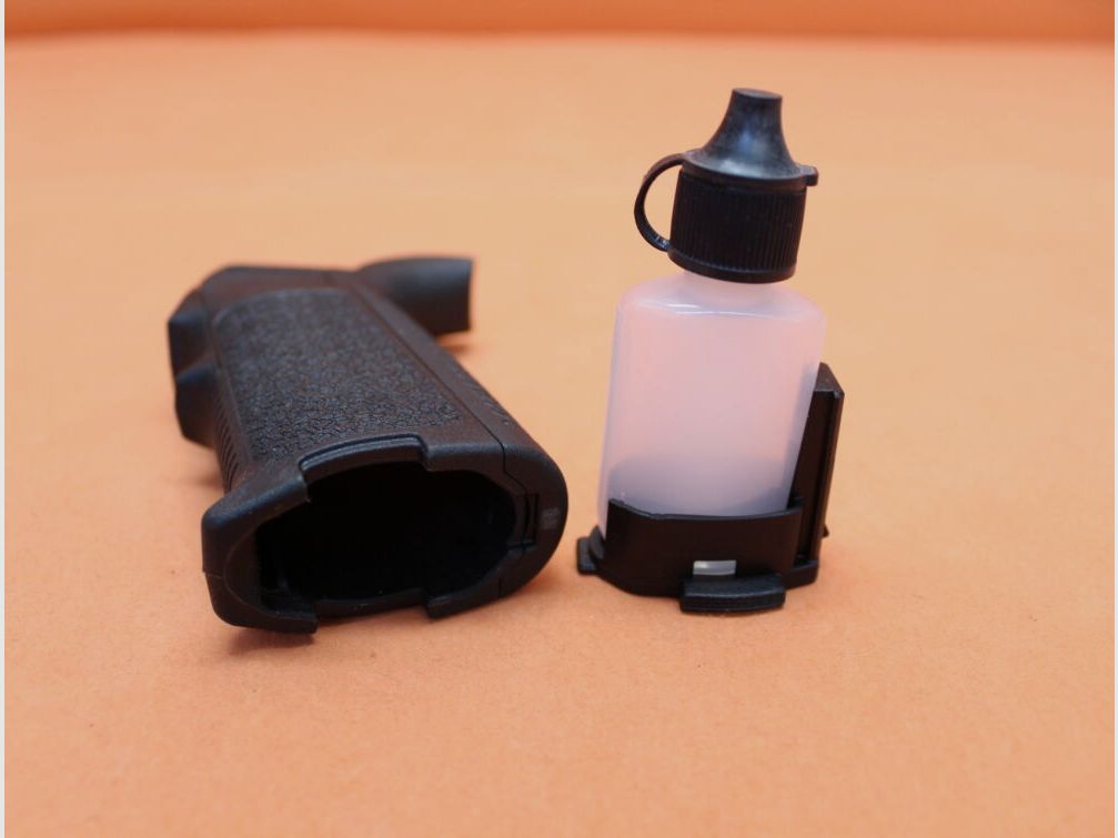 Magpul AR-15 : Poignée de pistolet Magpul MIAD (MAG520-BLK) Kit de base modulaire en polymère noir